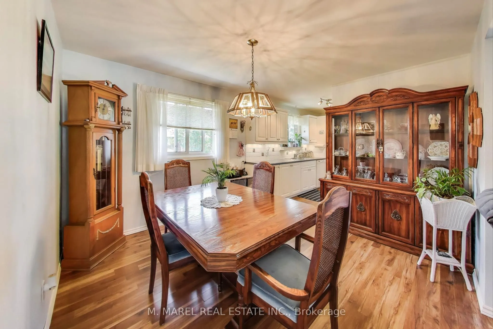 5 Woodsview Place