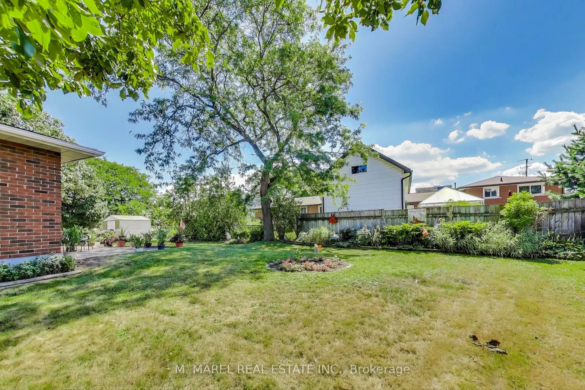 5 Woodsview Place