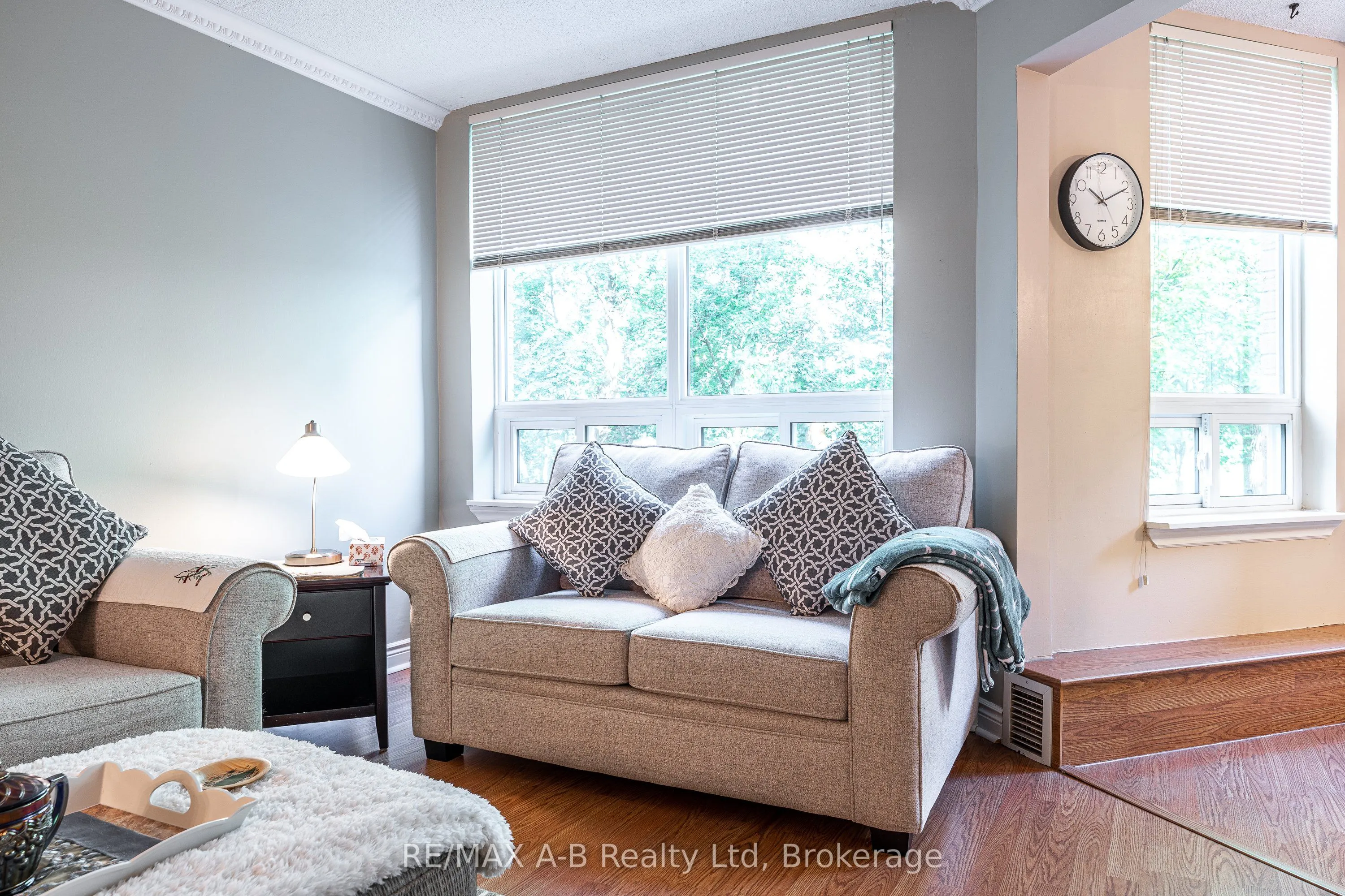 22 ST. ANDREW Street N, #104