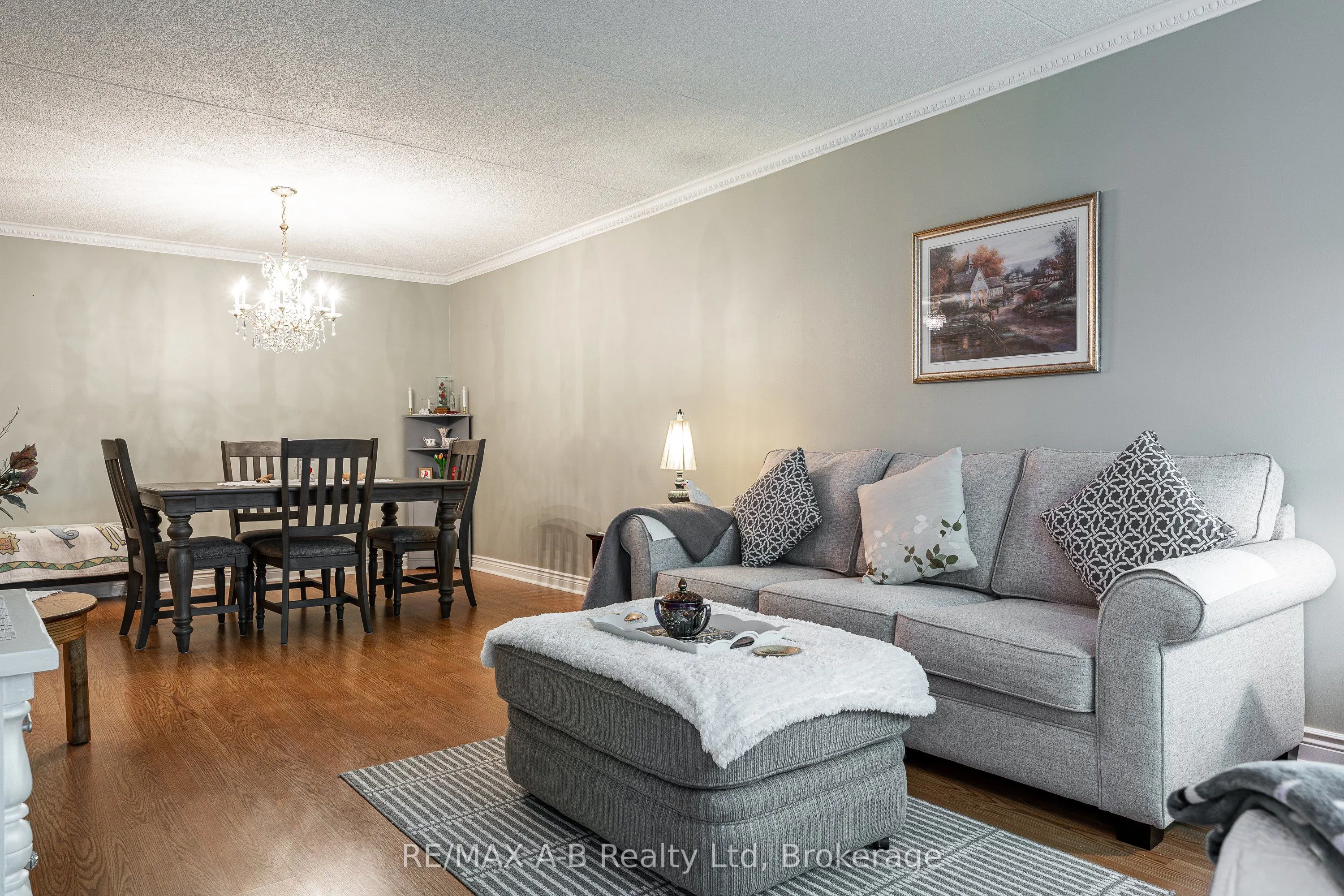 22 ST. ANDREW Street N, #104