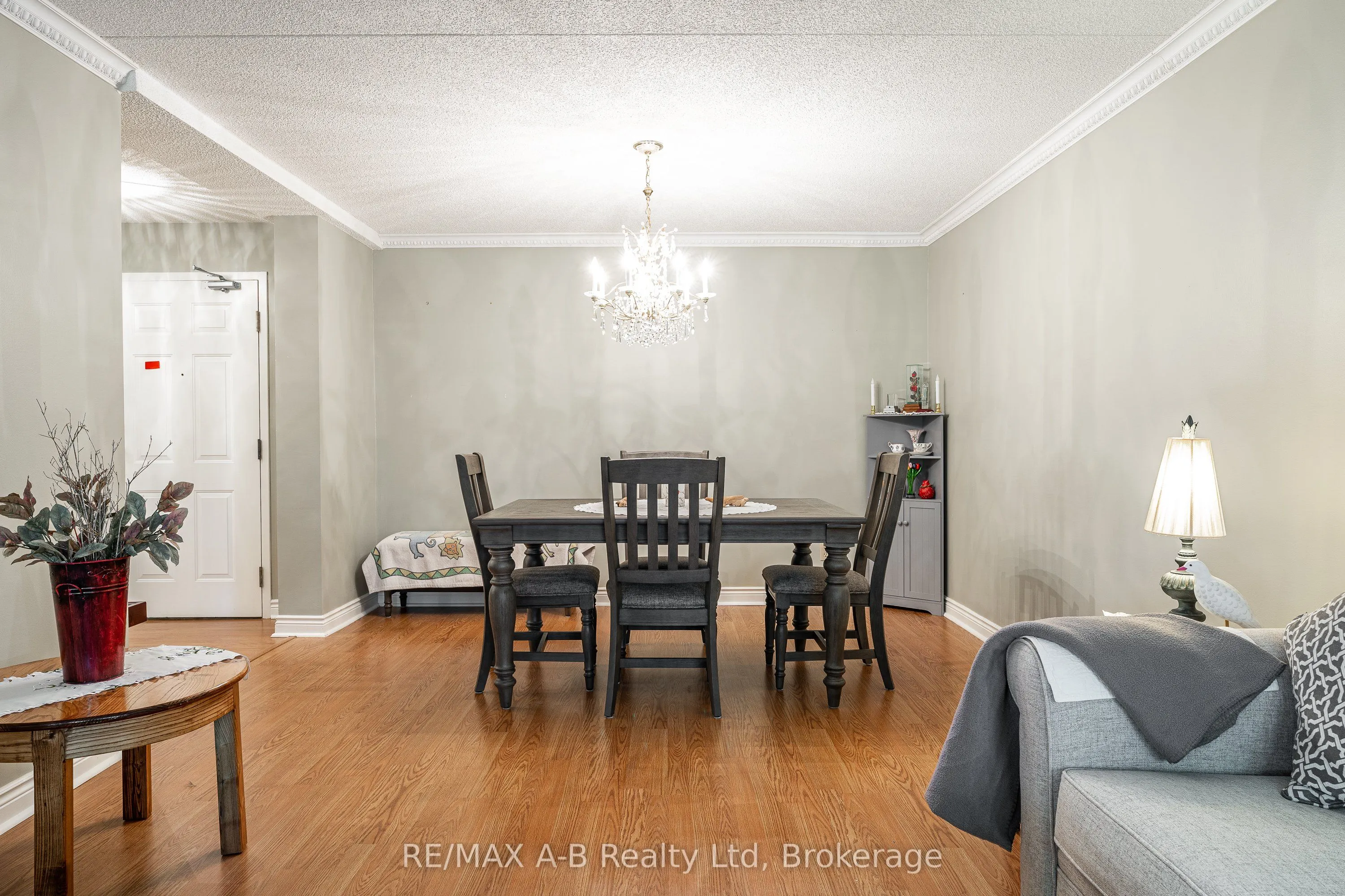 22 ST. ANDREW Street N, #104