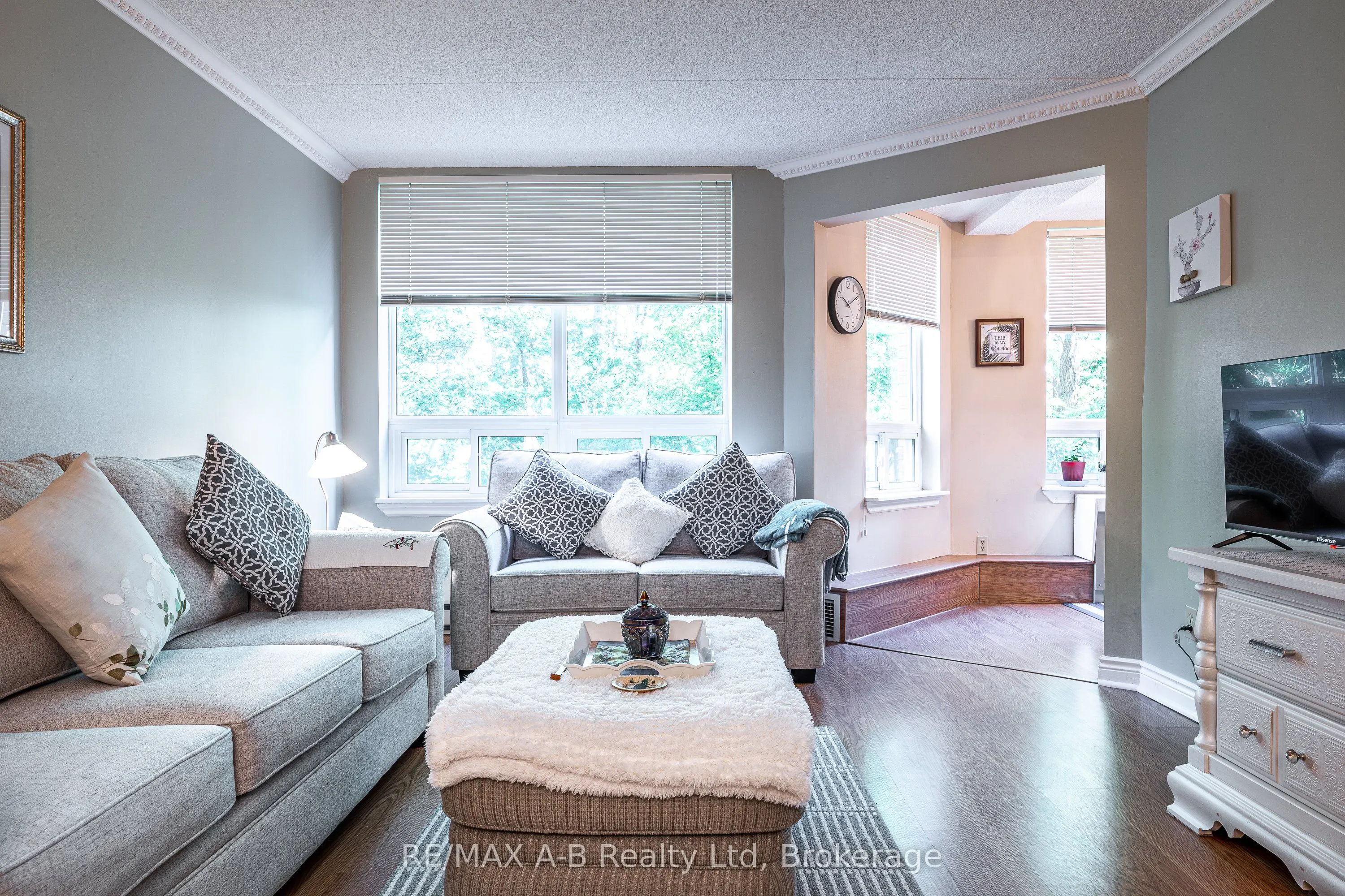 22 ST. ANDREW Street N, #104