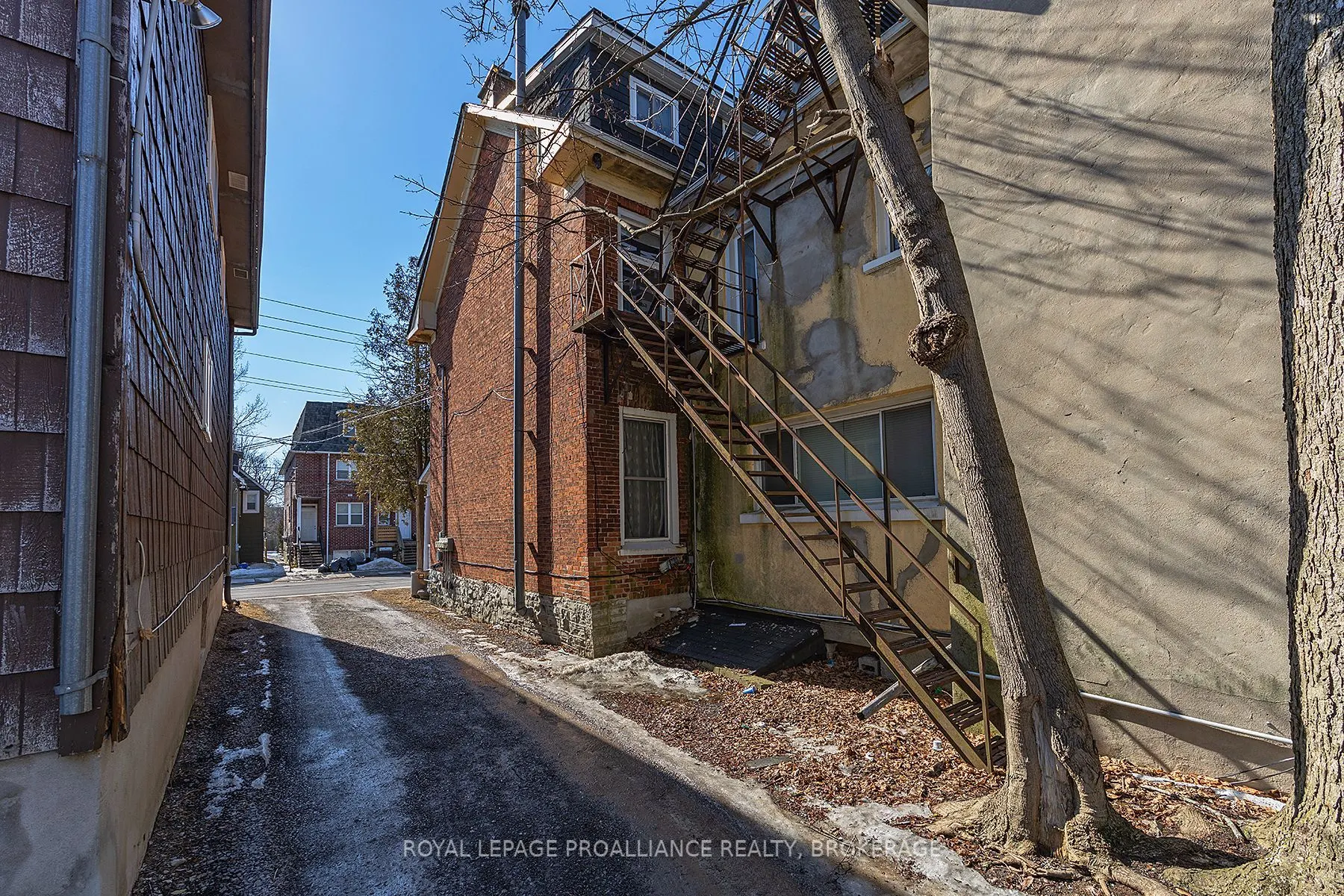 521 Johnson Street