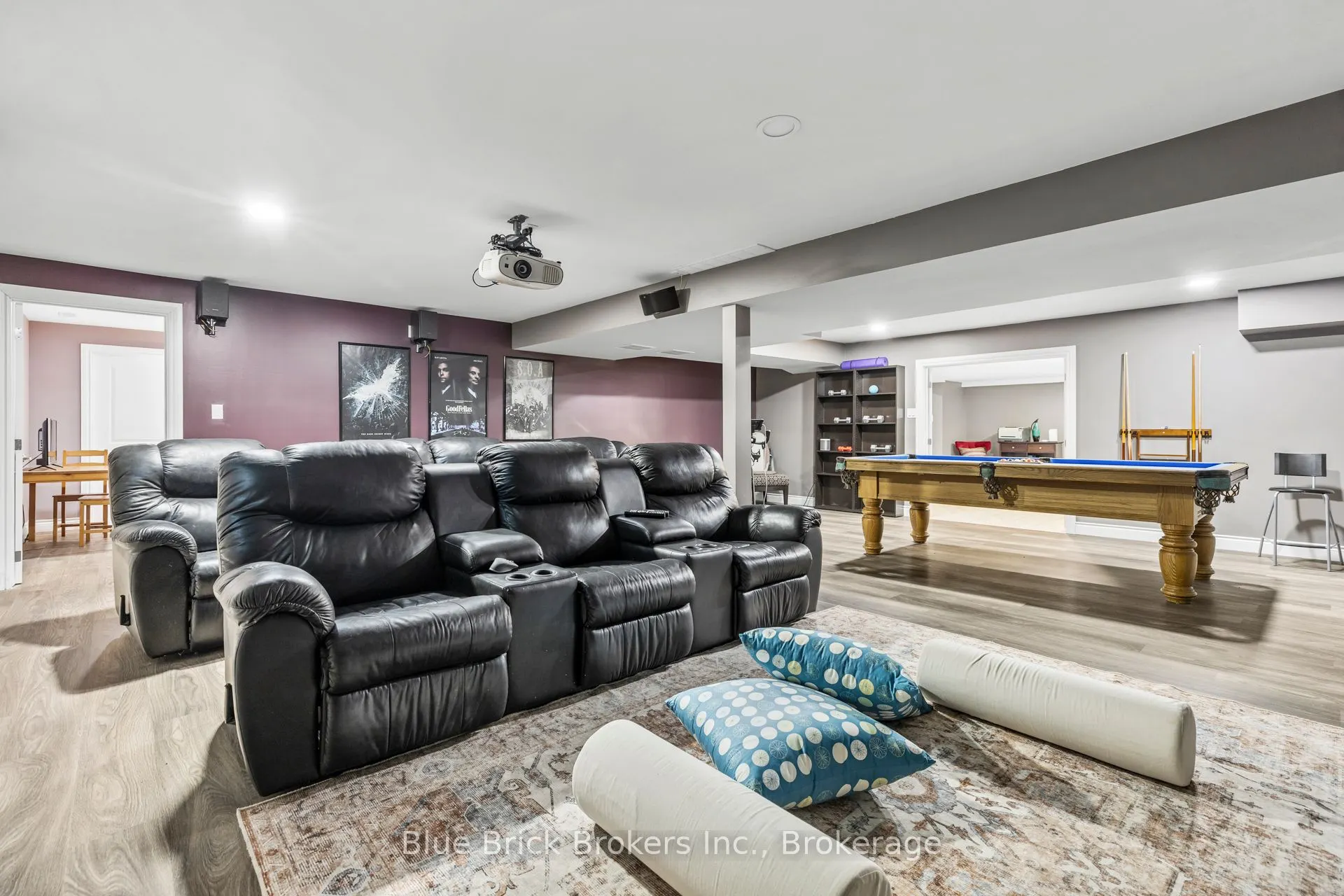 768 FRANKLINWAY Crescent