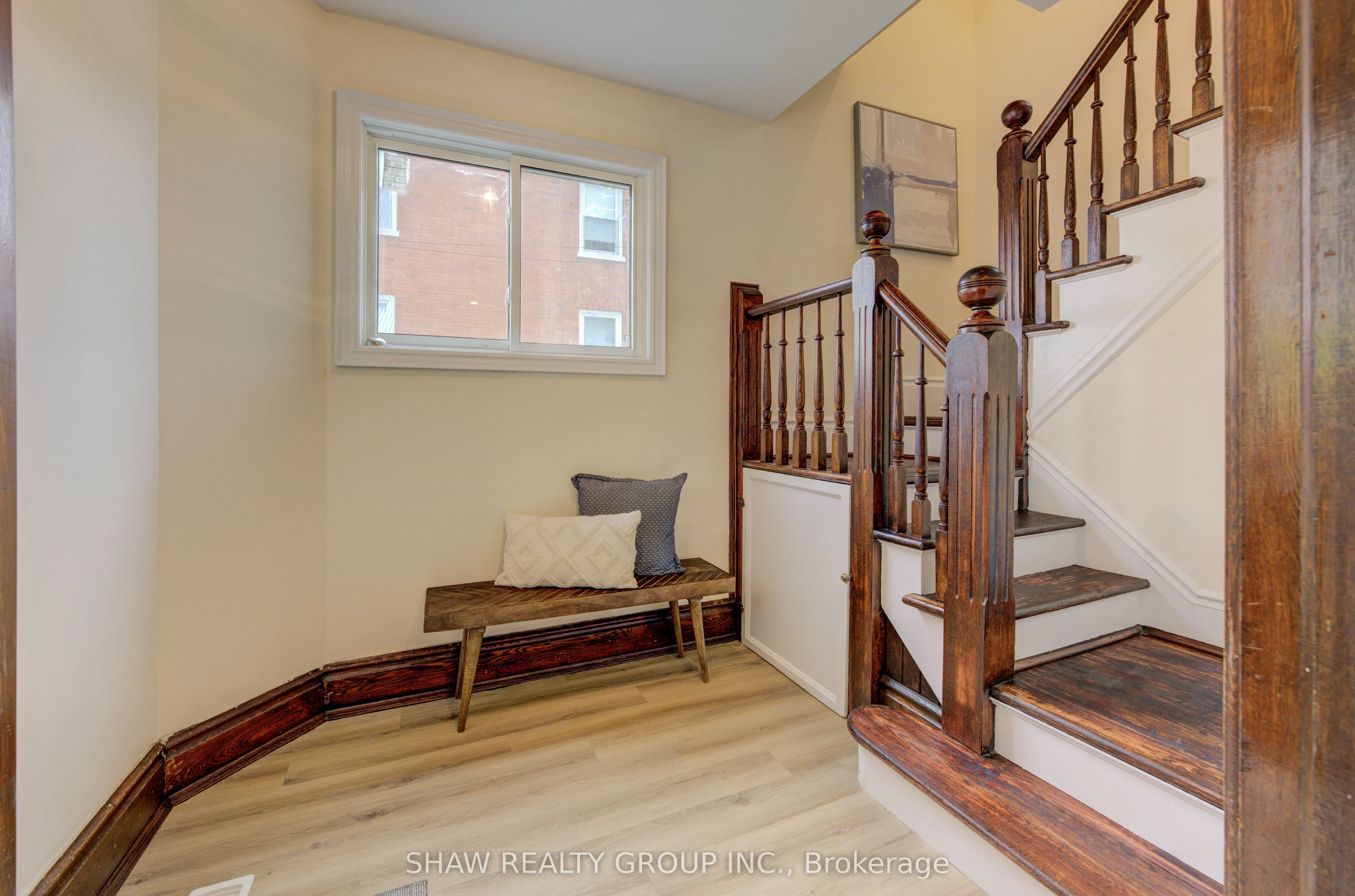 132 Church Street N