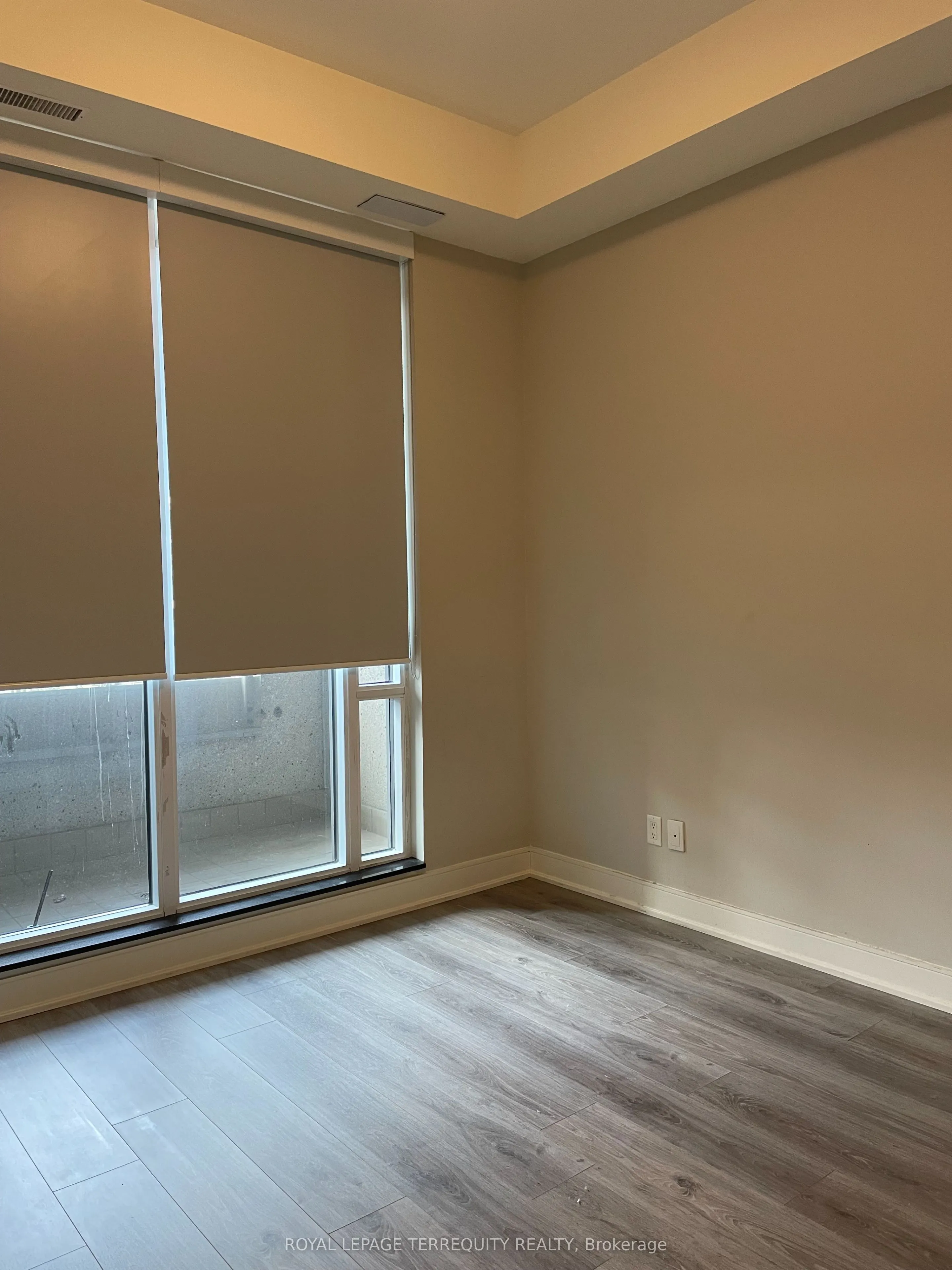 150 Main Street W, #308