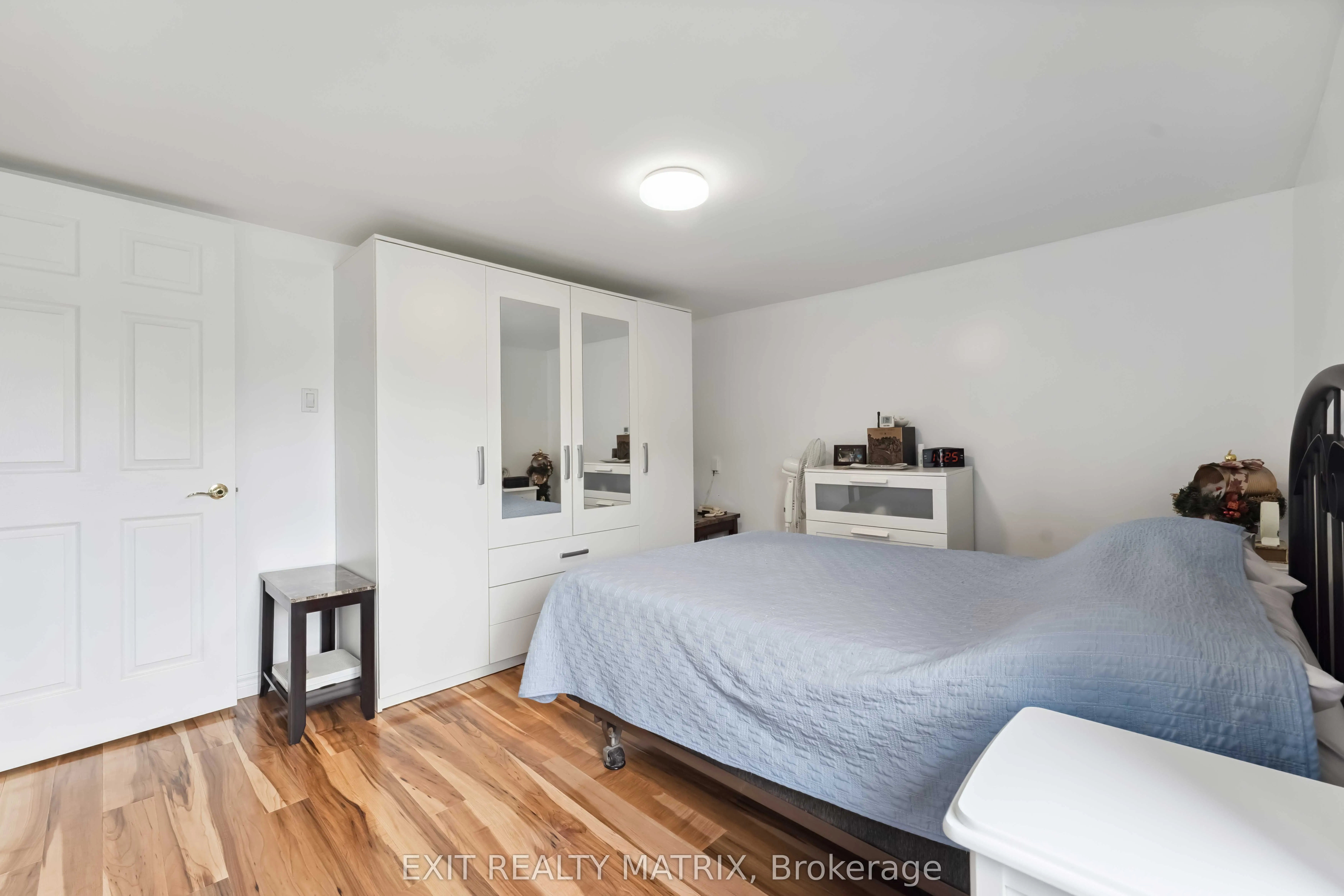 347 Shakespeare Street