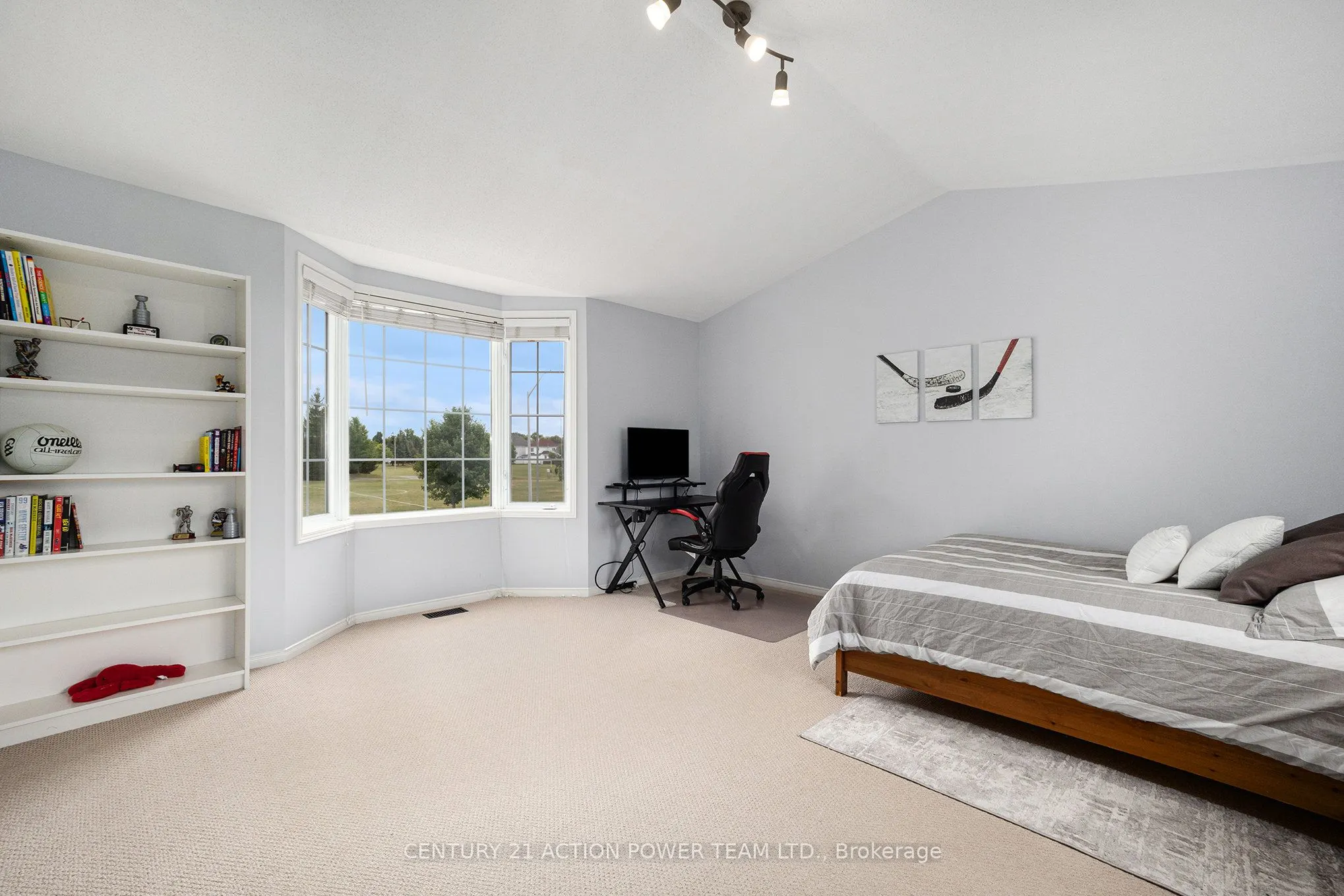 6008 LONGLEAF Drive