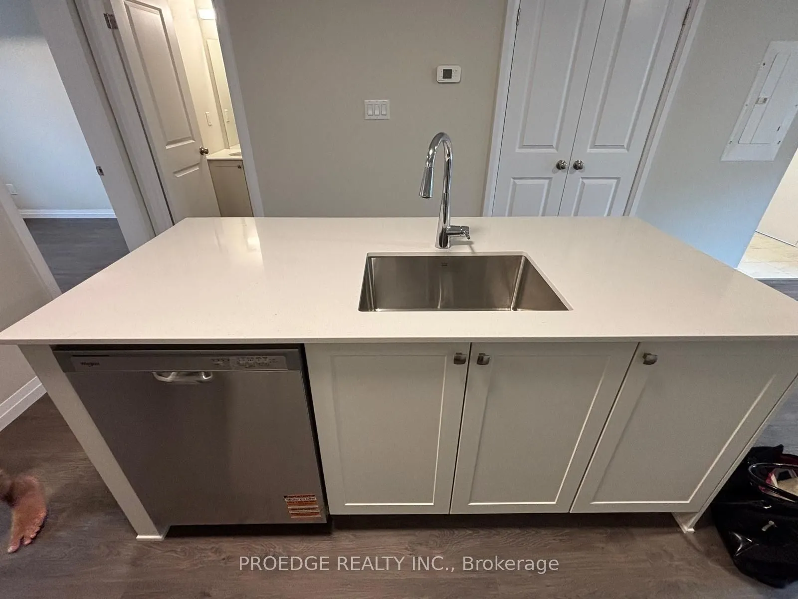 410 Northfield Drive W, #D7