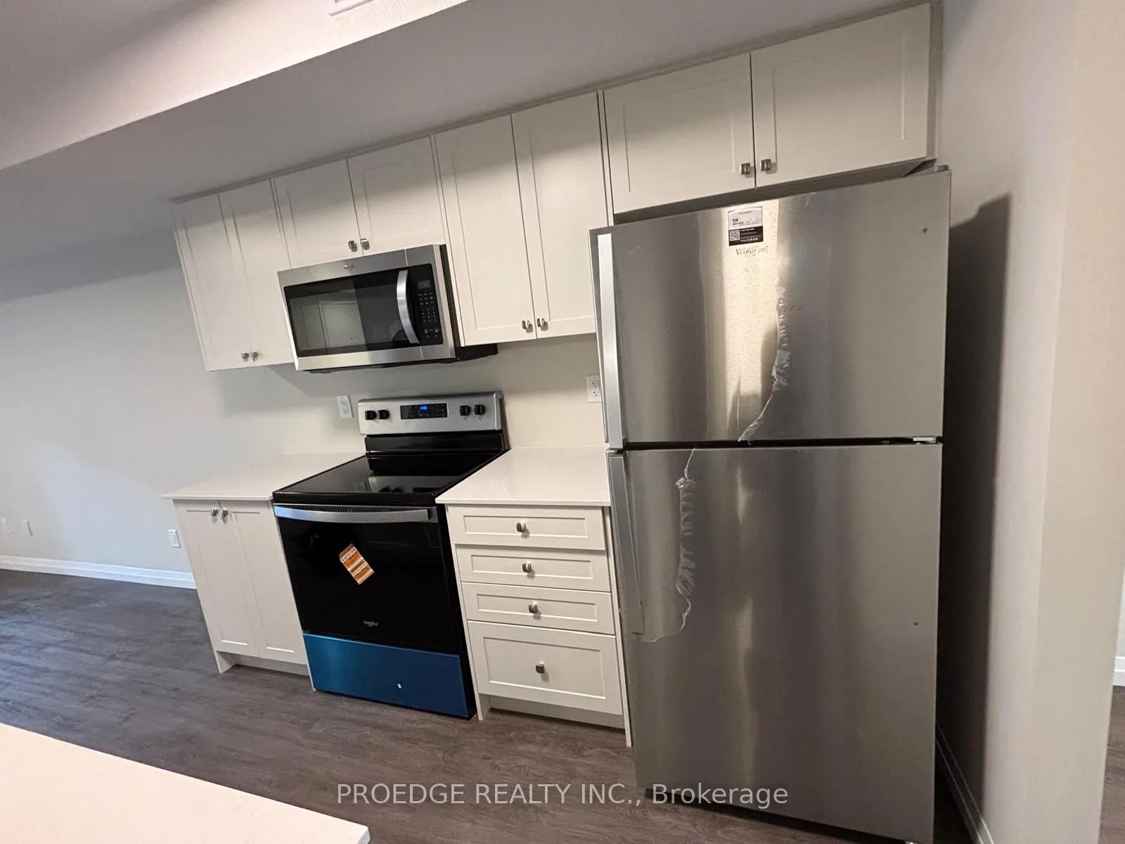 410 Northfield Drive W, #D7