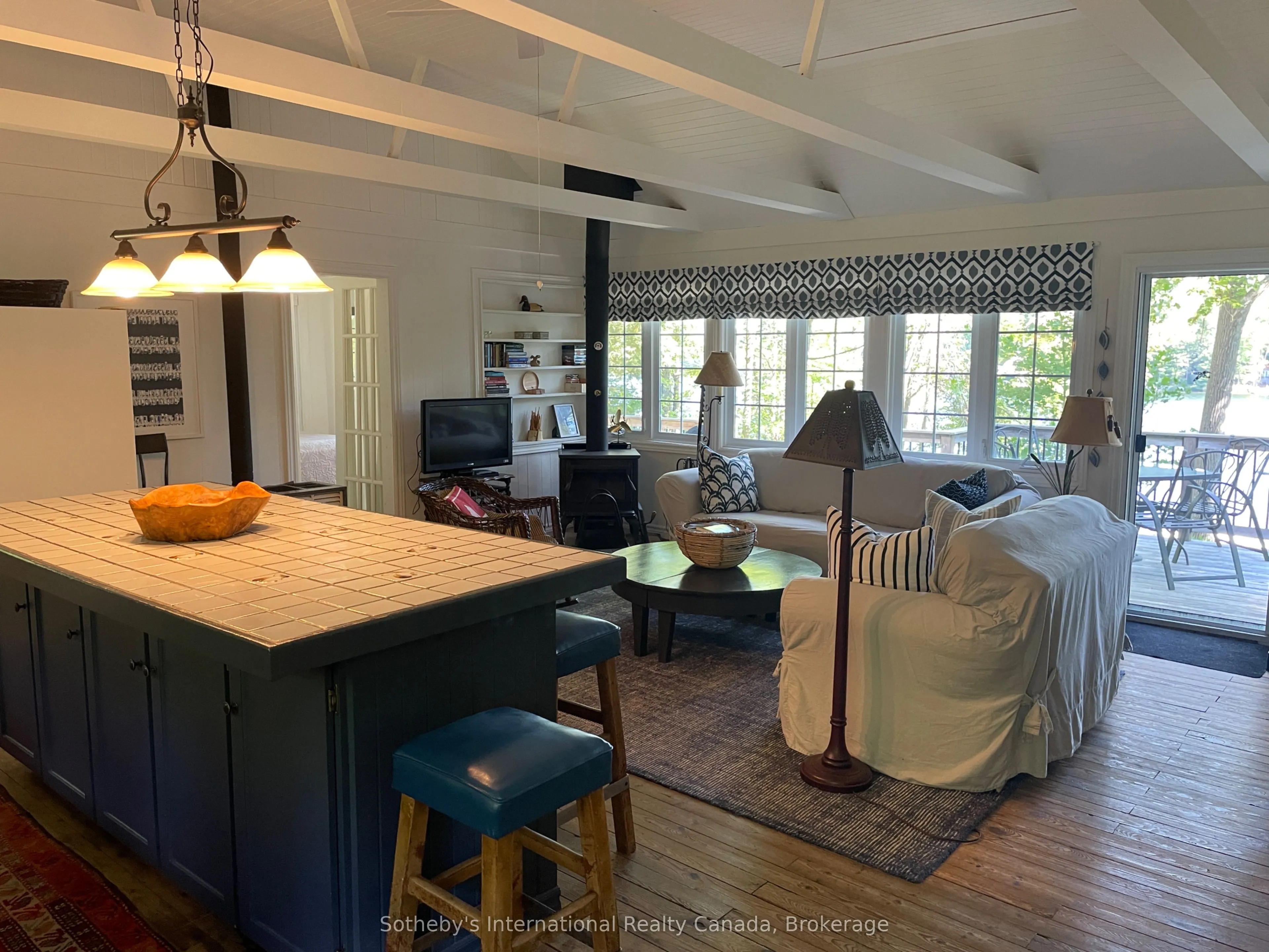 1080 Long Lake Road