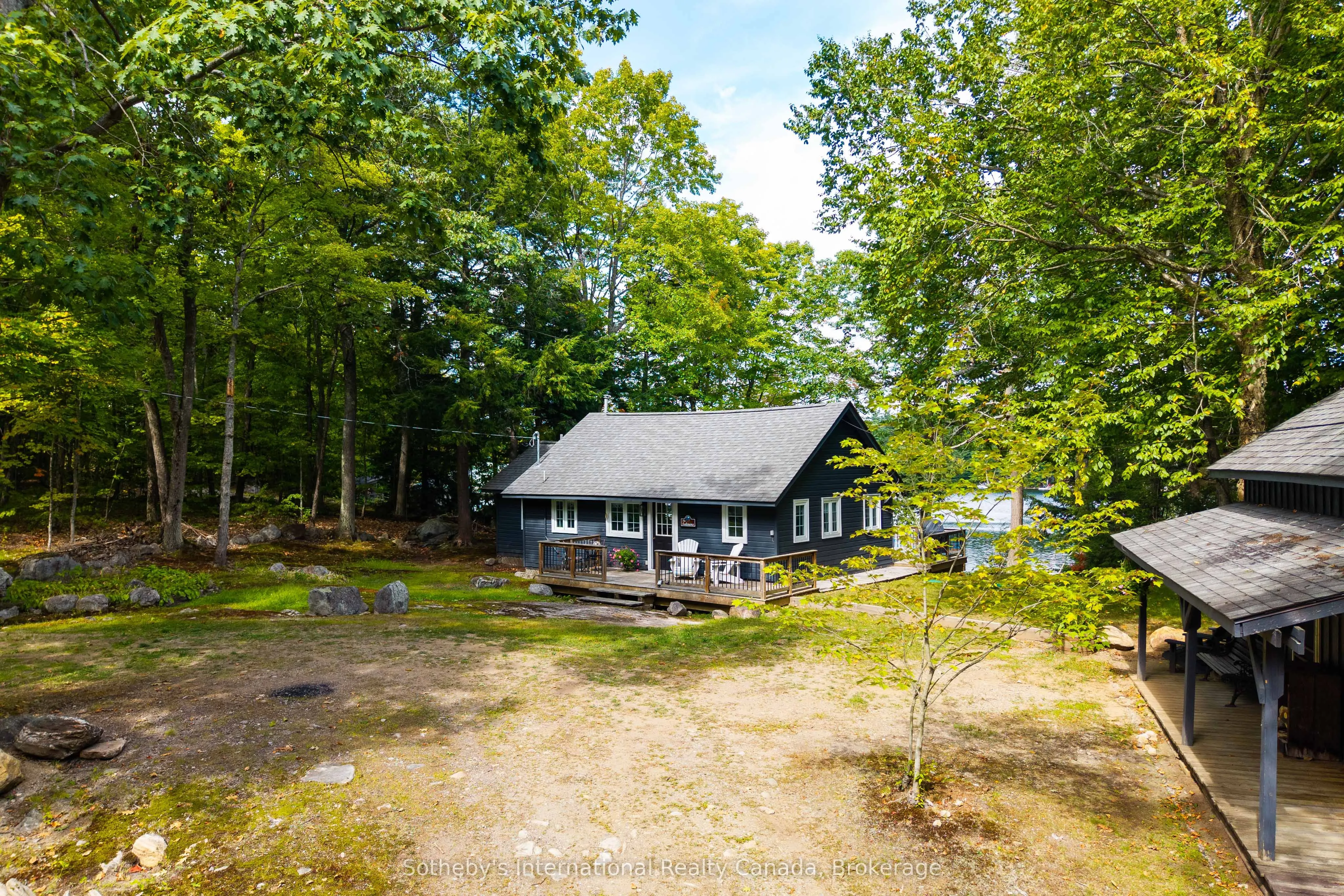 1080 Long Lake Road