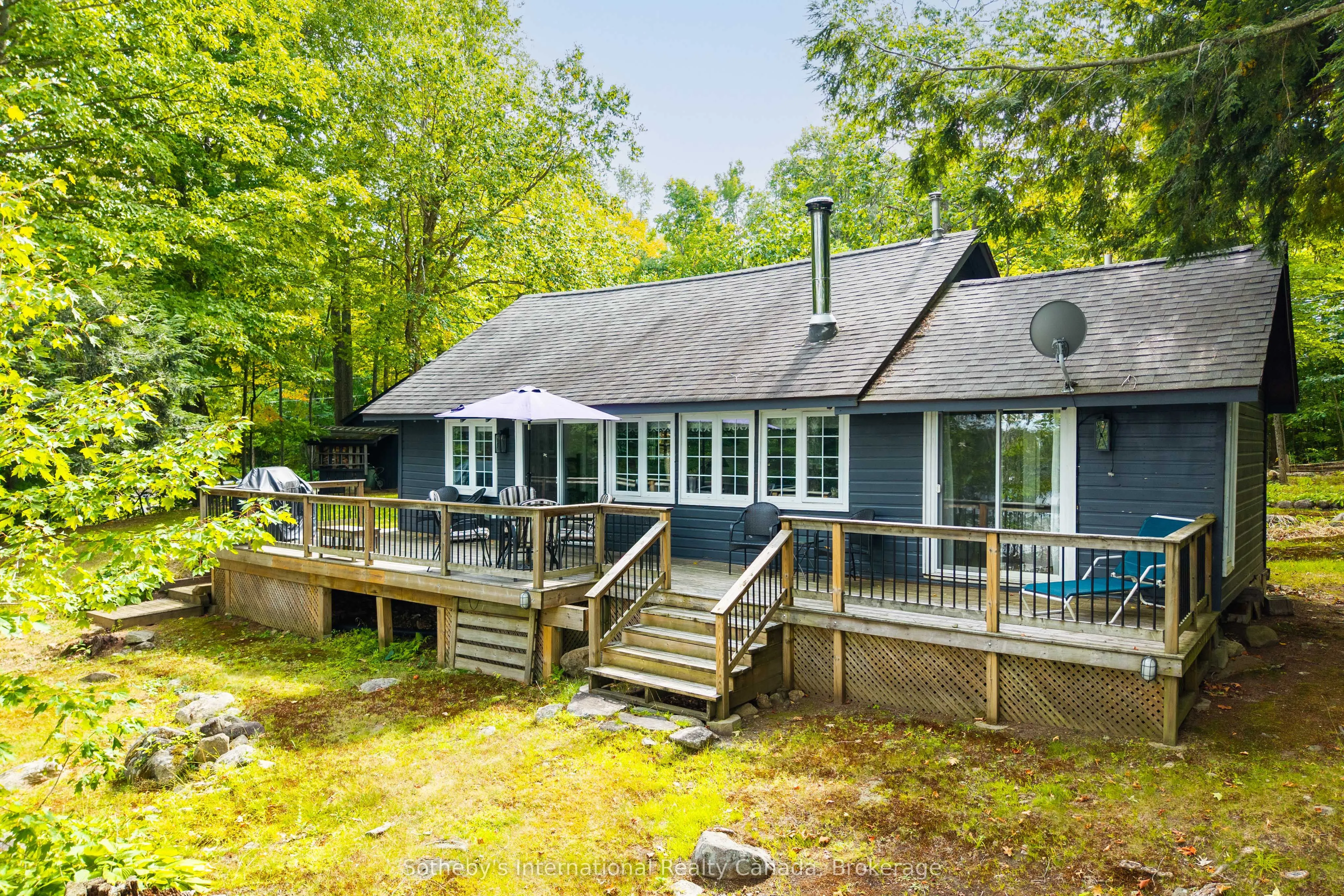 1080 Long Lake Road