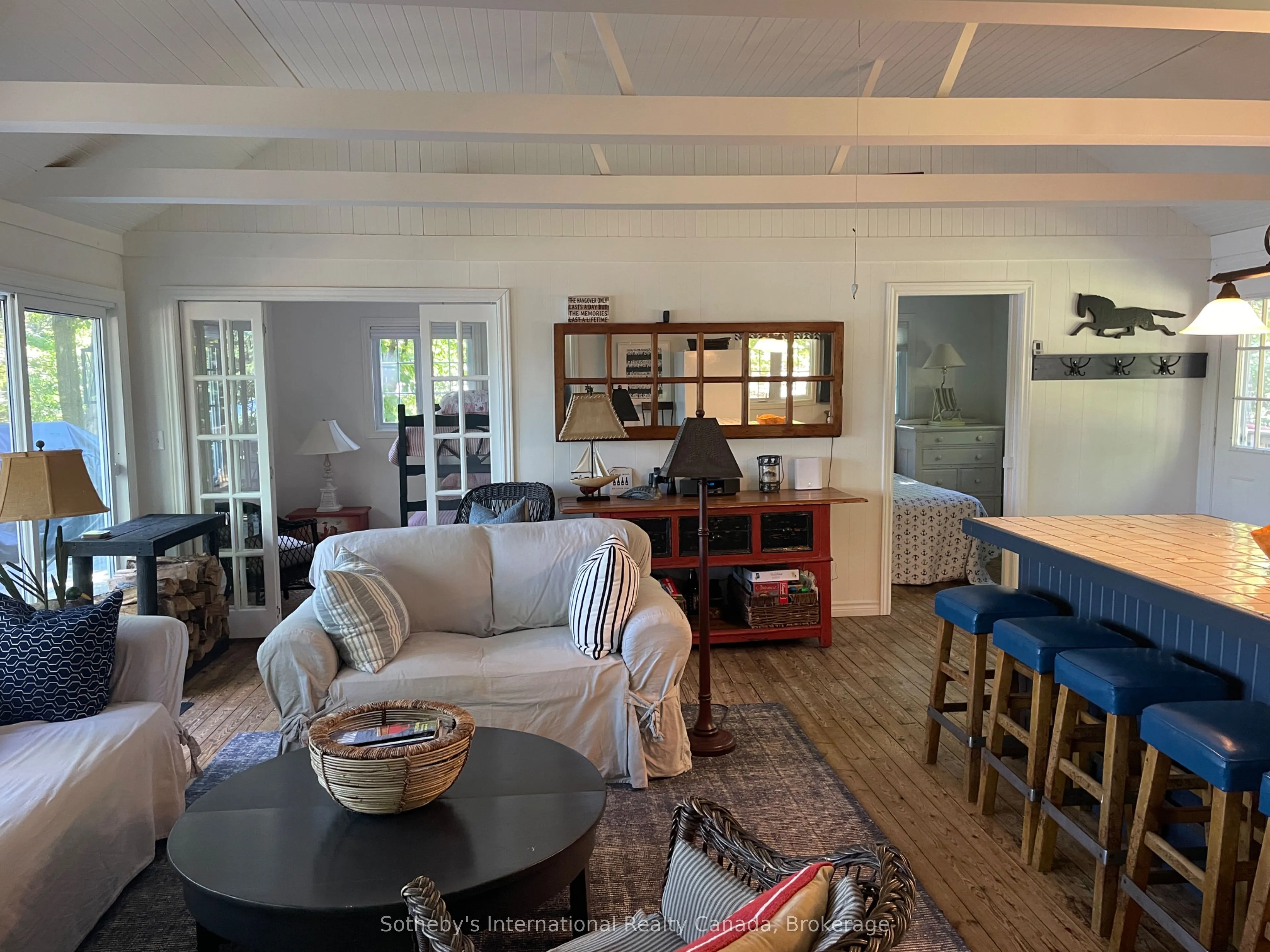 1080 Long Lake Road