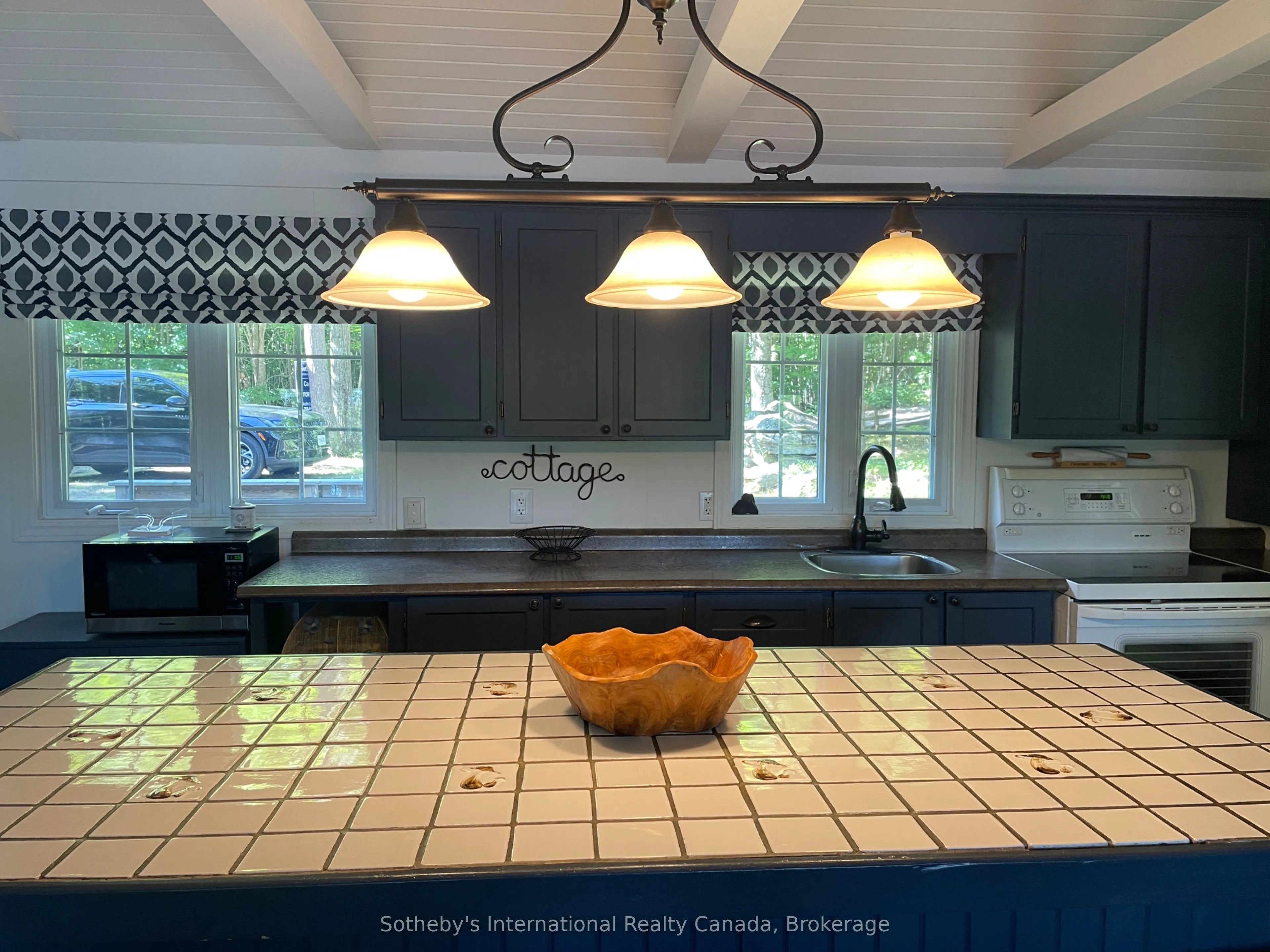 1080 Long Lake Road