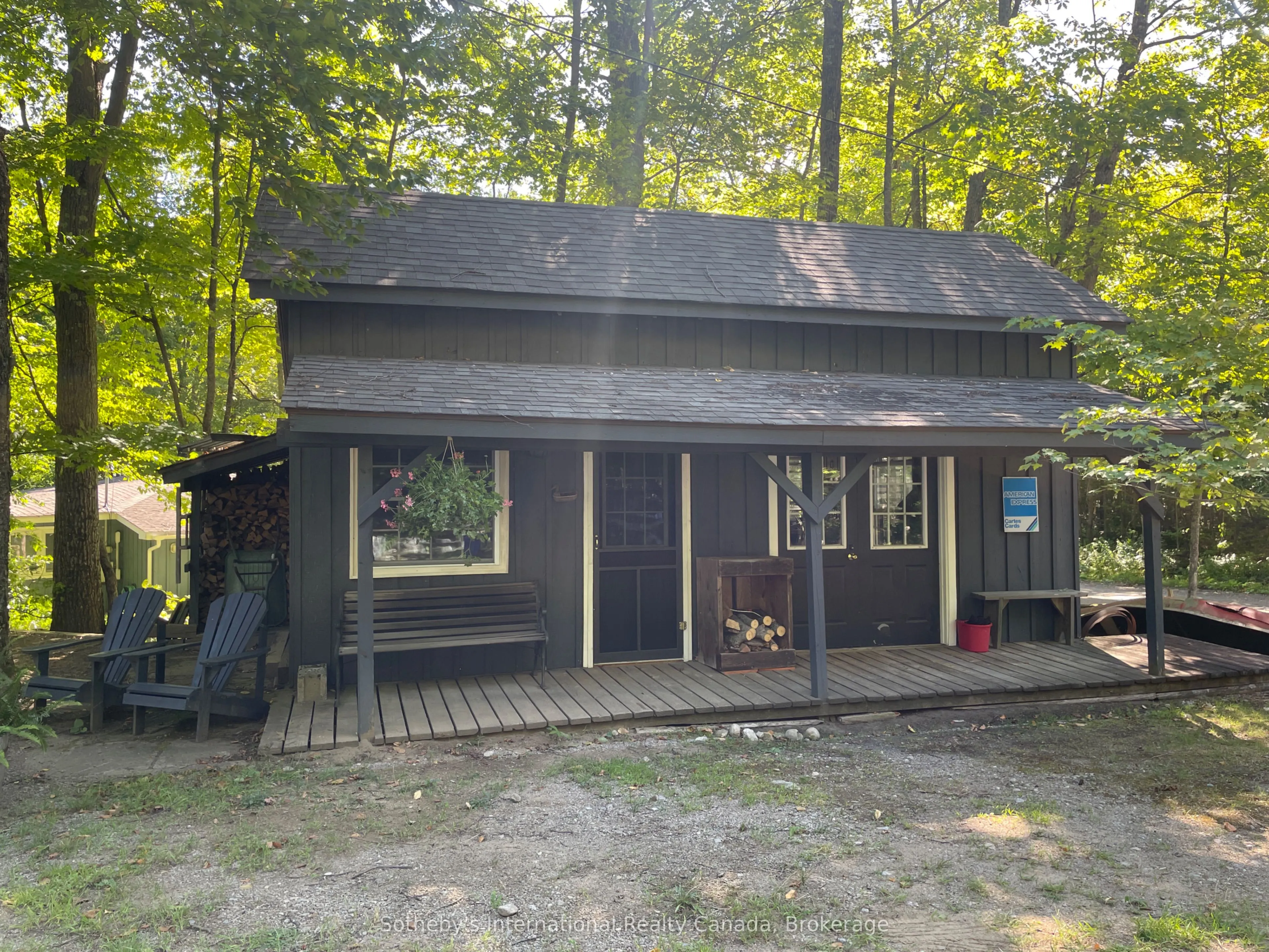 1080 Long Lake Road
