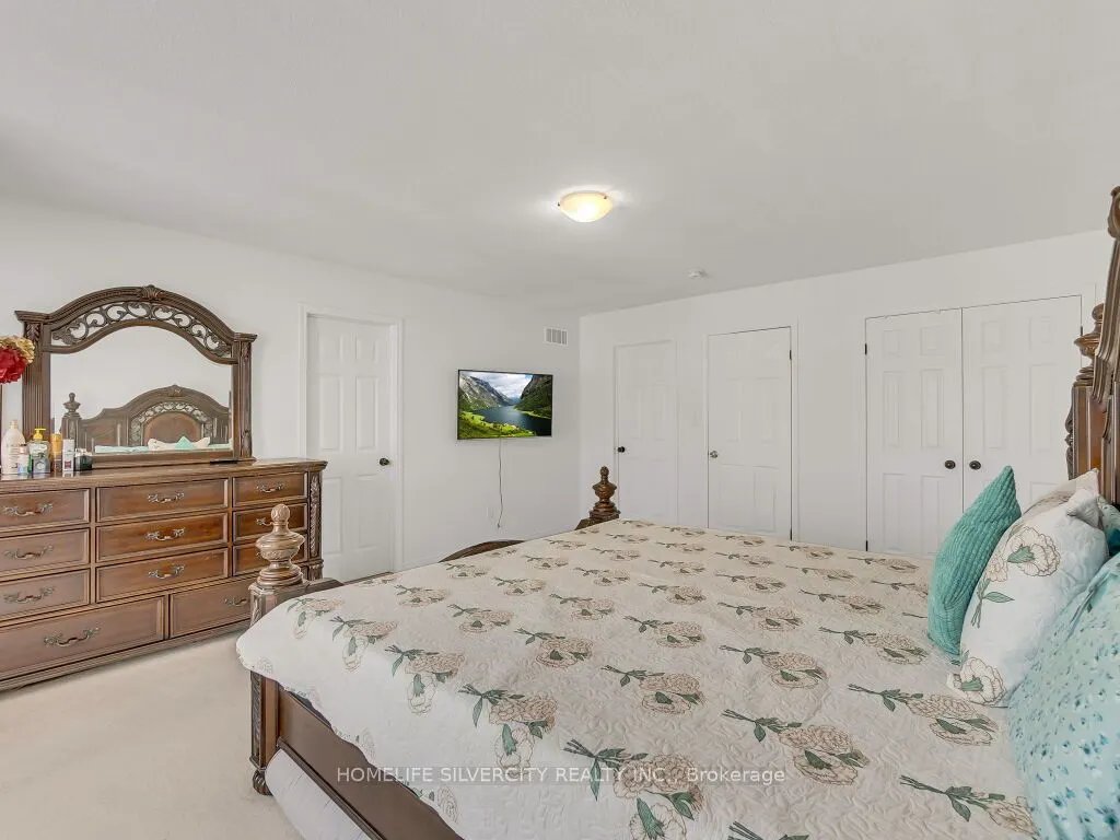 434 Woodbine Avenue