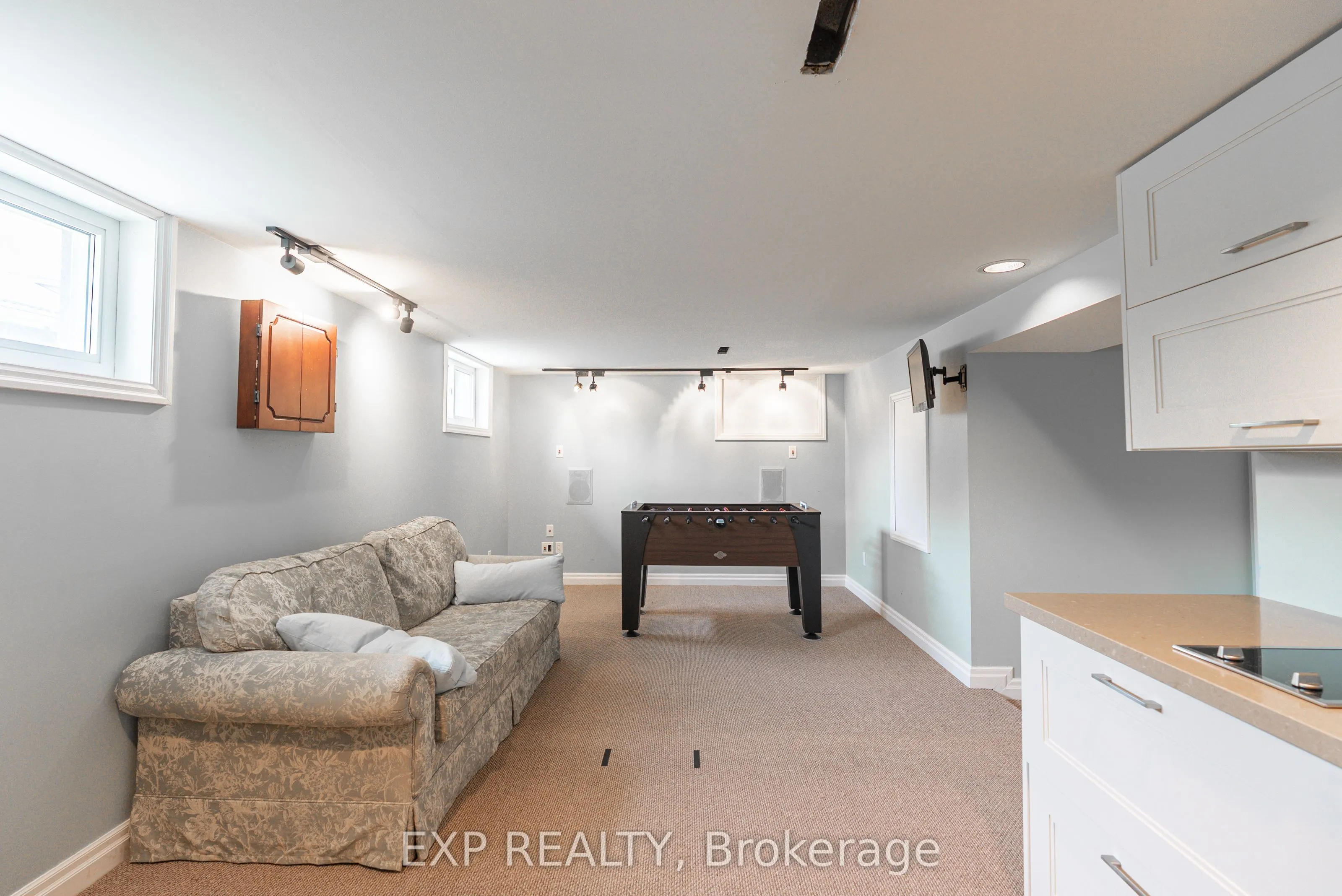 2446 Burger Road