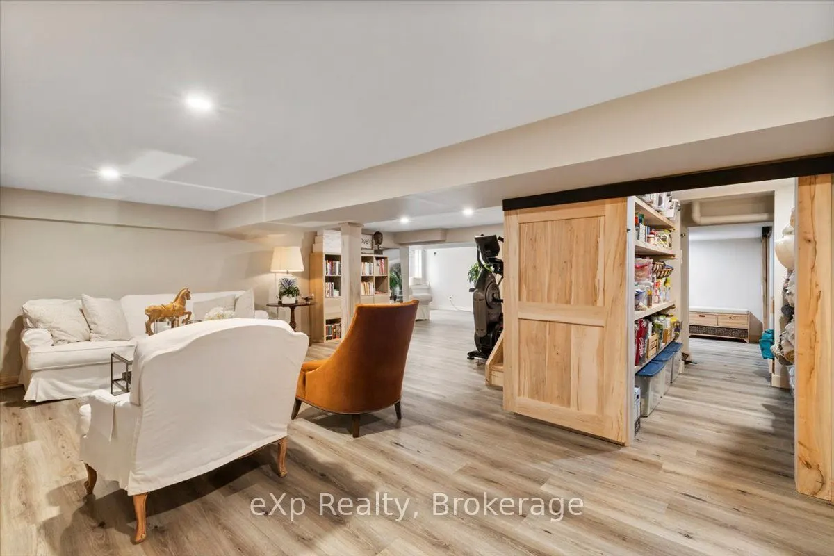 78 Maple Drive