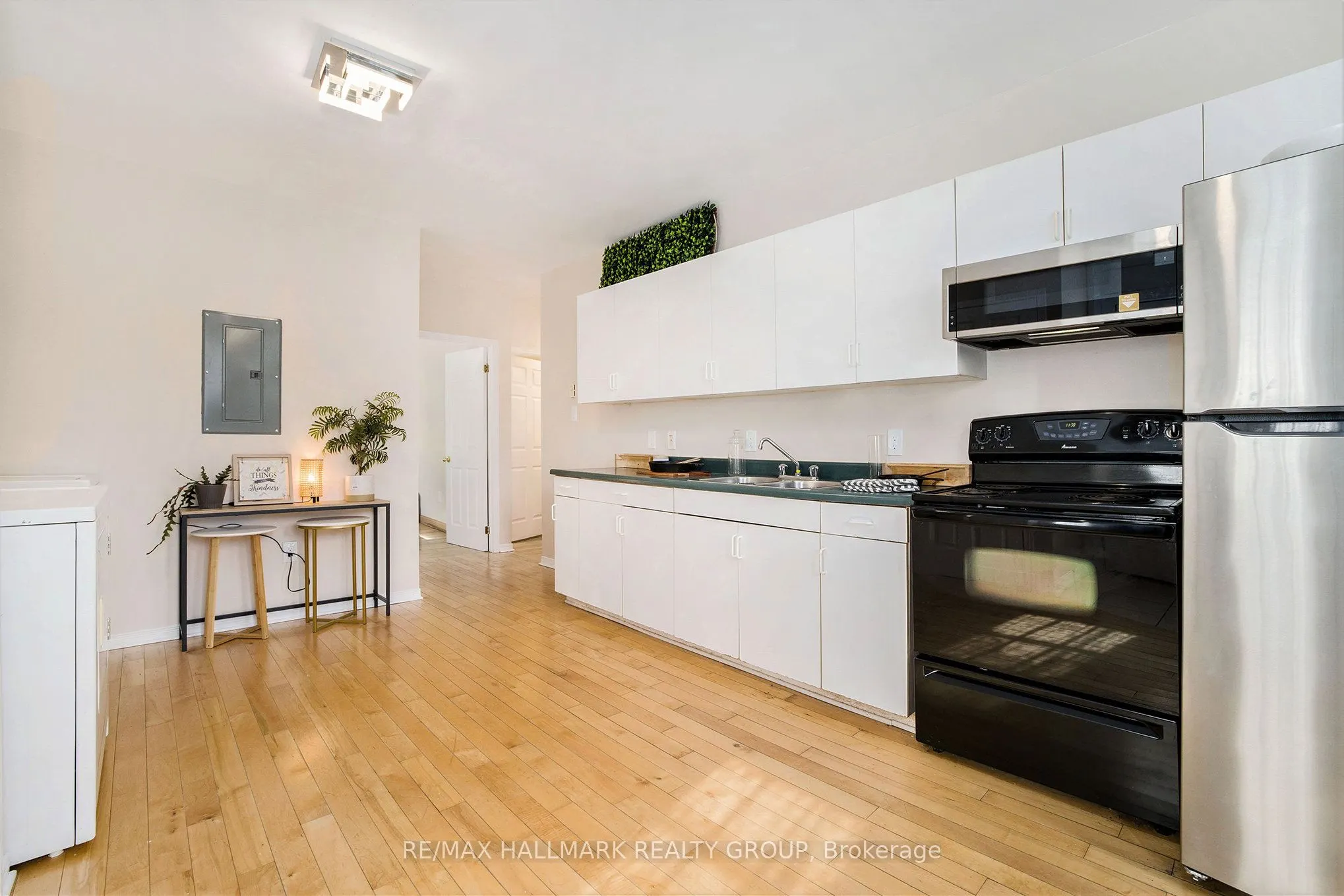 22 Maple Avenue