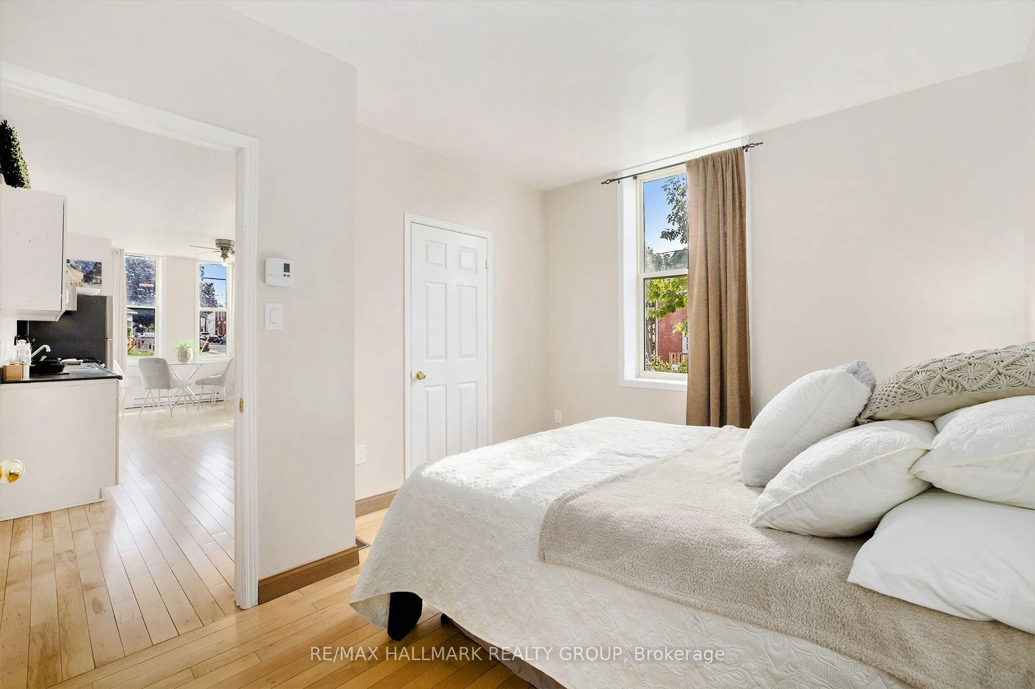 22 Maple Avenue