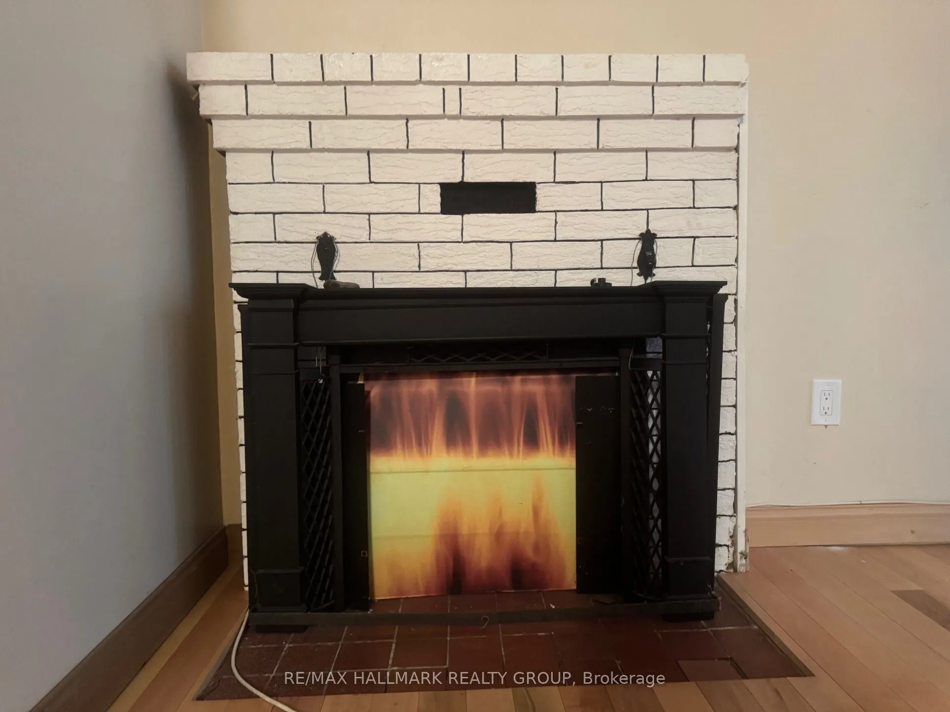 22 Maple Avenue