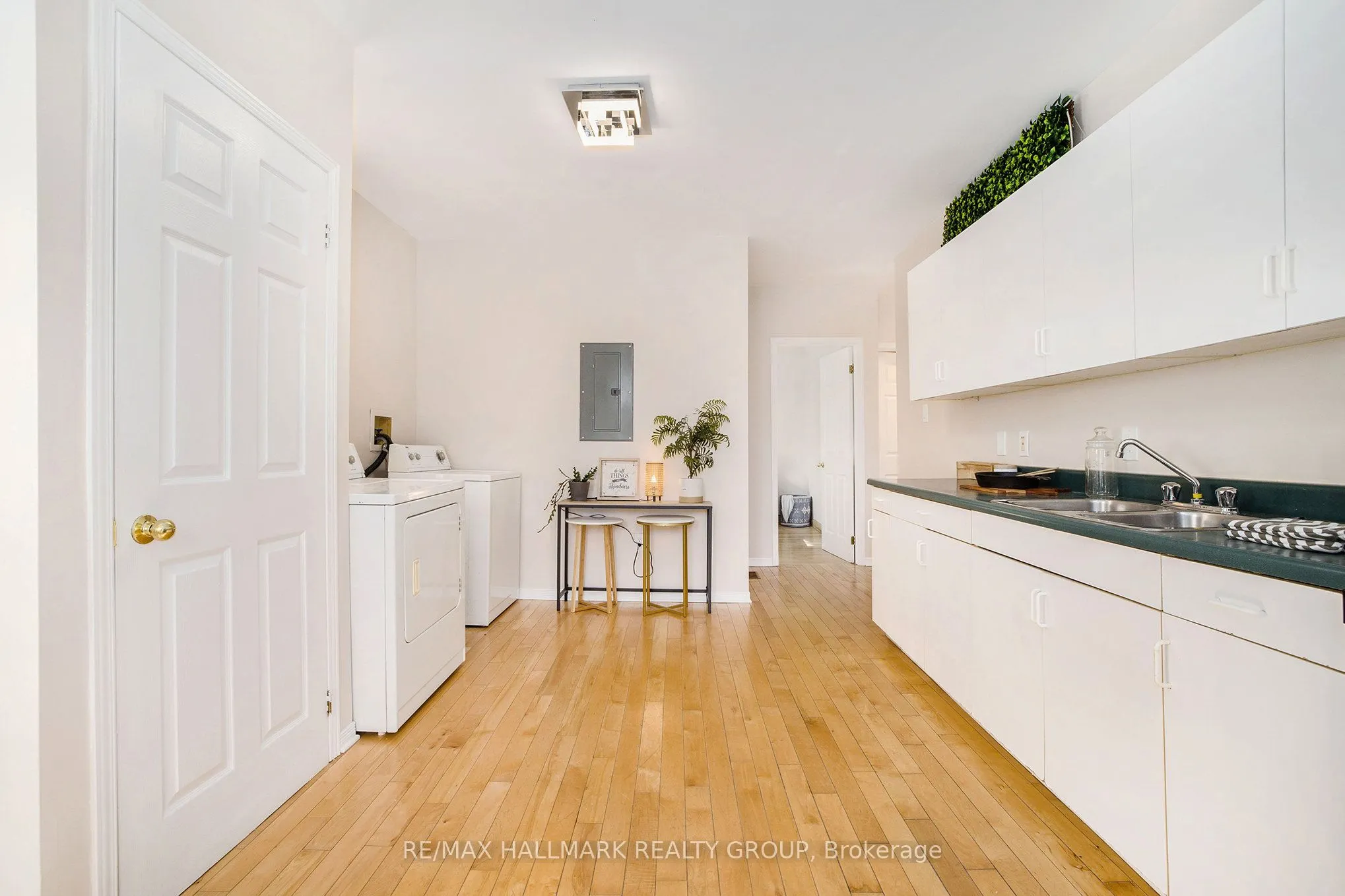 22 Maple Avenue
