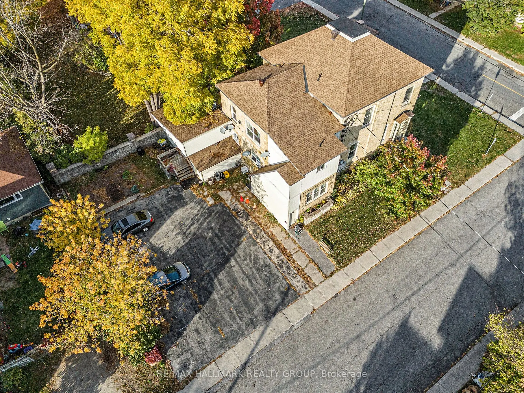 22 Maple Avenue