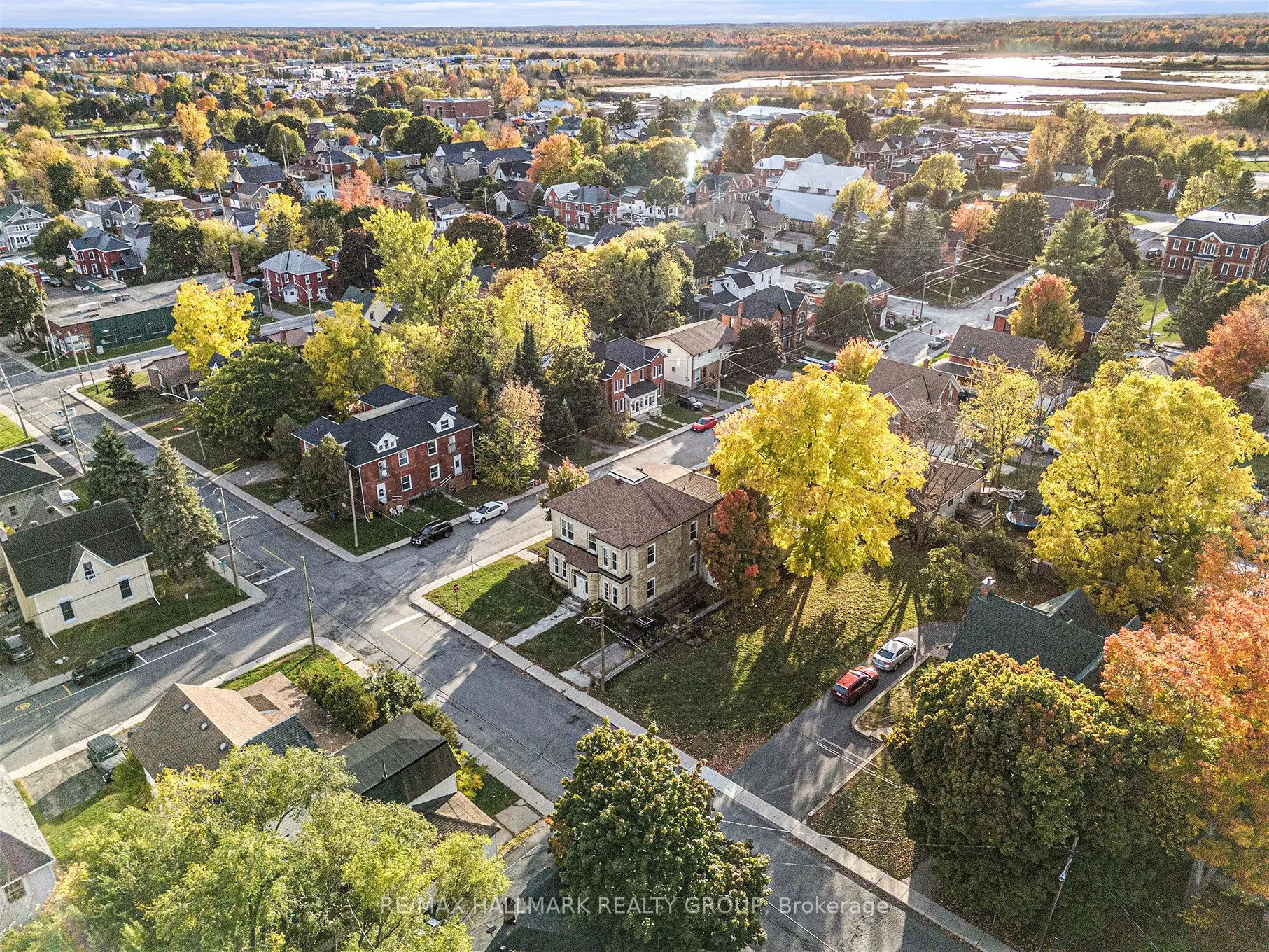 22 Maple Avenue
