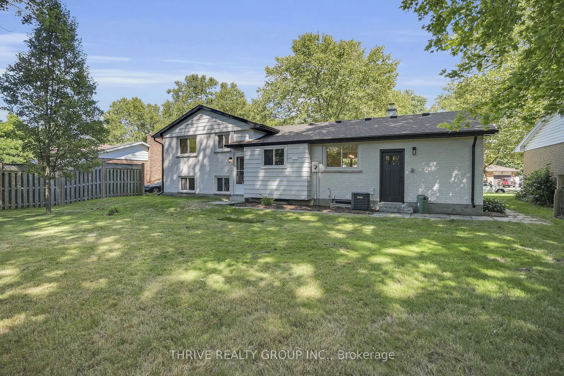 553 Viscount Road