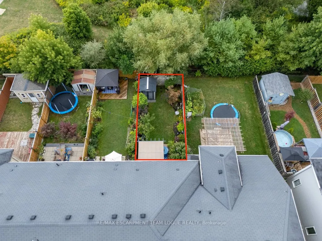 104 Bisset Avenue