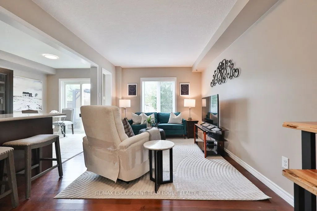 104 Bisset Avenue