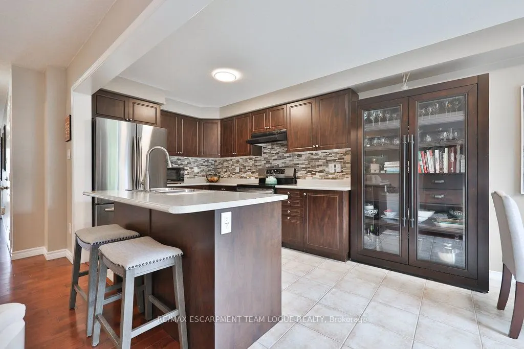 104 Bisset Avenue