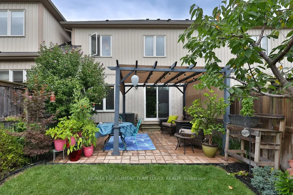 104 Bisset Avenue