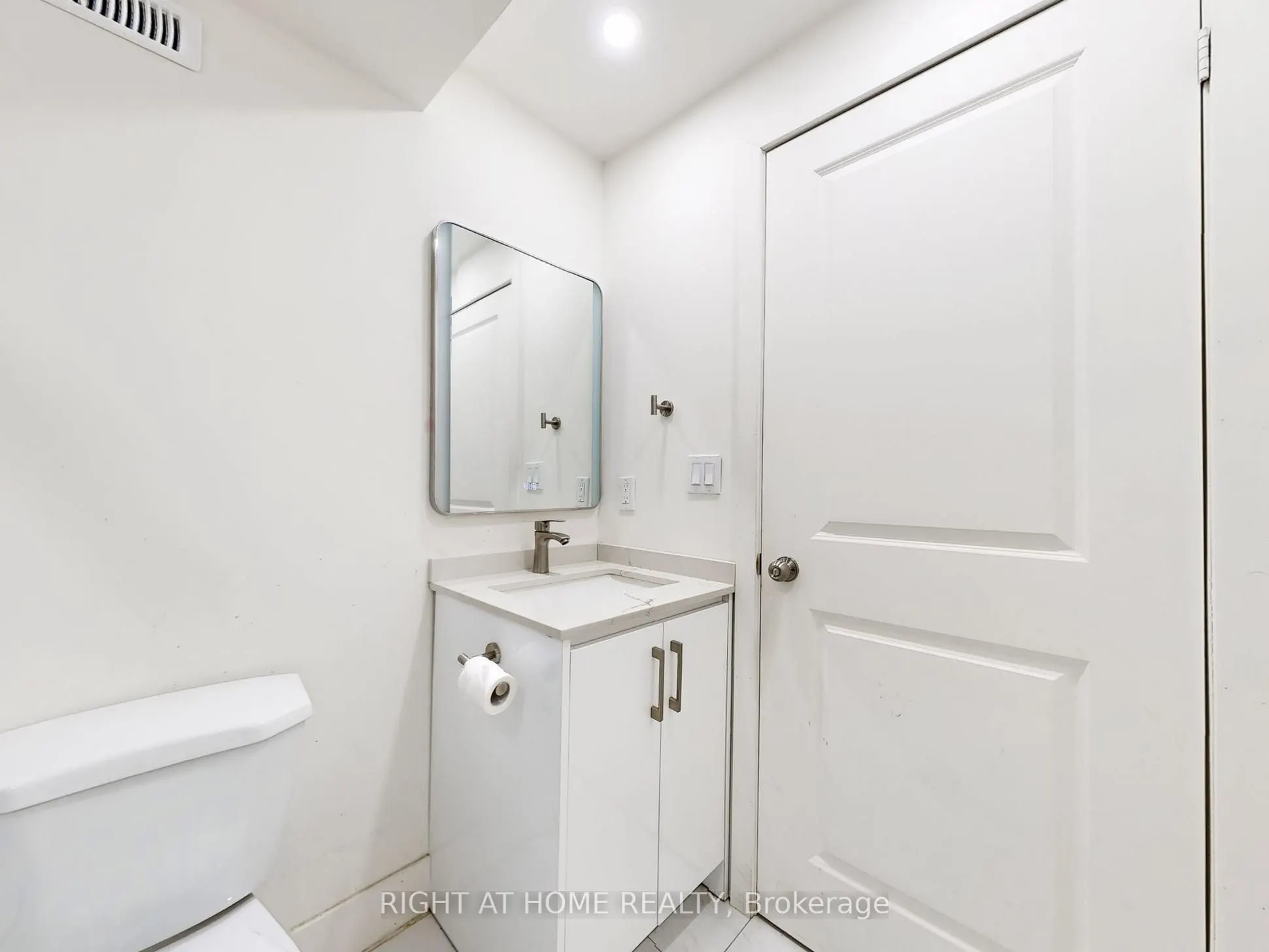1608 CAPRI Crescent