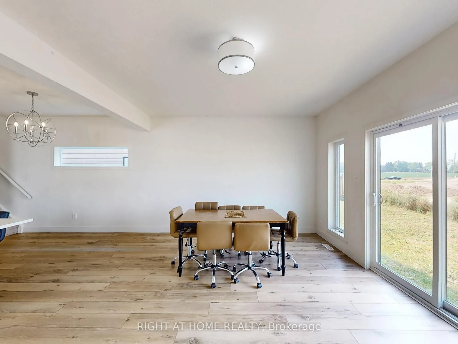 1608 CAPRI Crescent