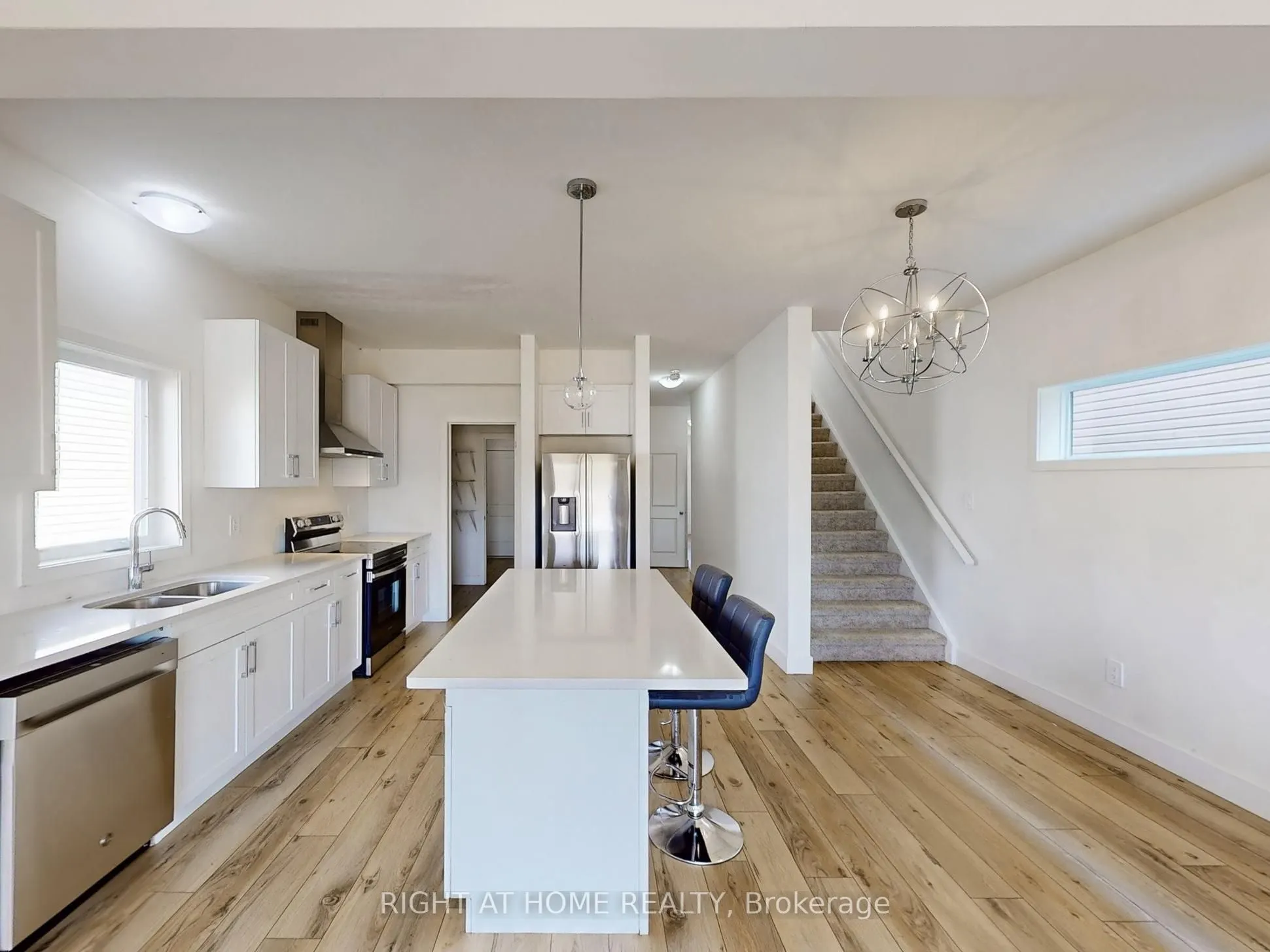 1608 CAPRI Crescent