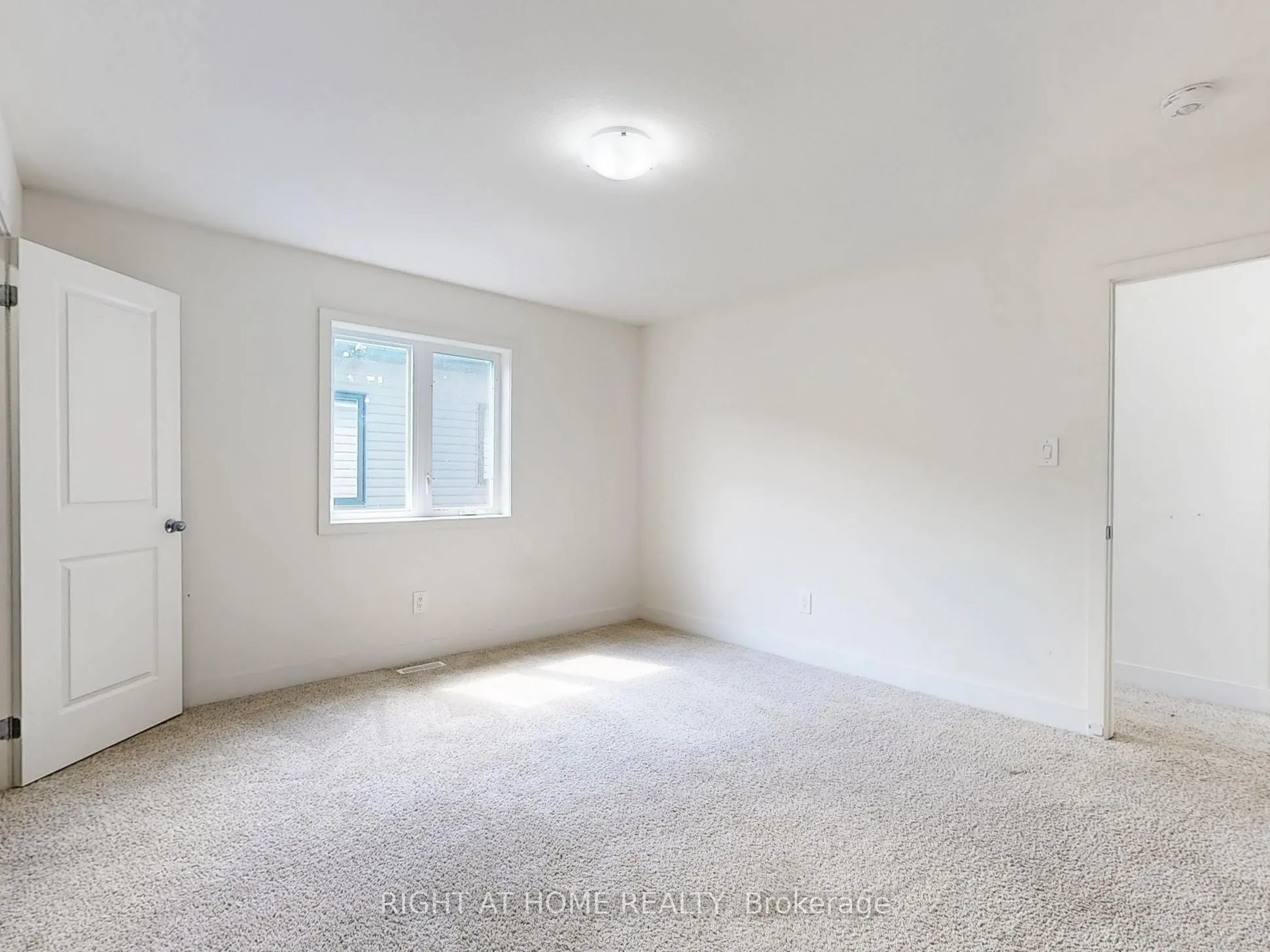 1608 CAPRI Crescent