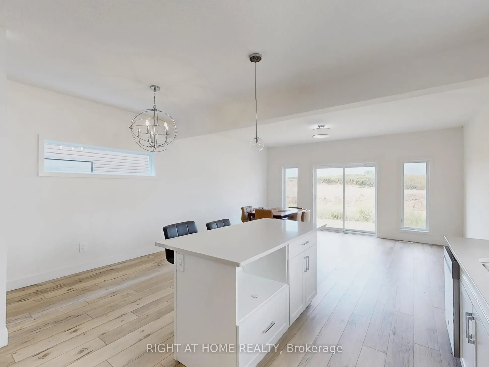 1608 CAPRI Crescent