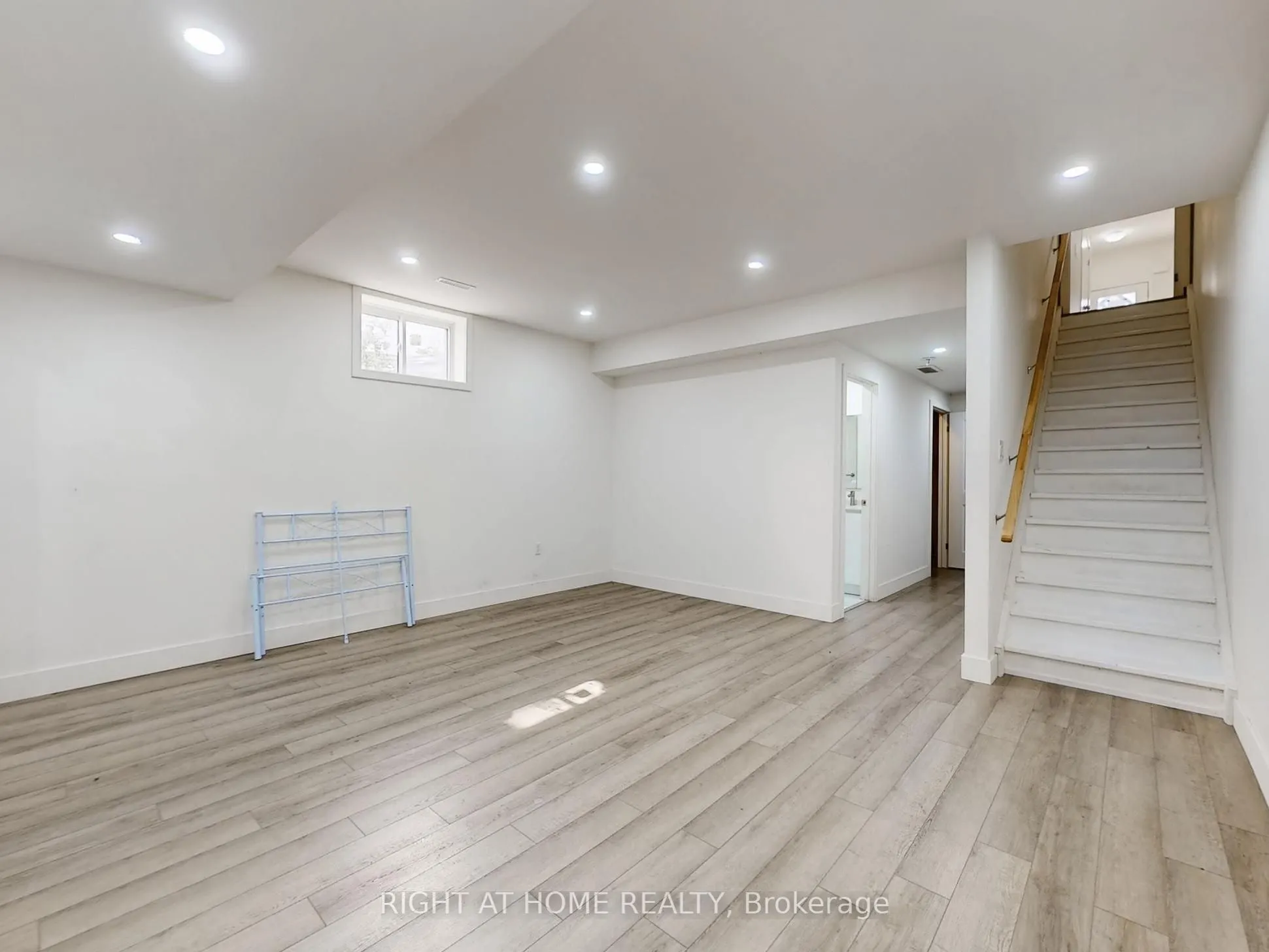1608 CAPRI Crescent