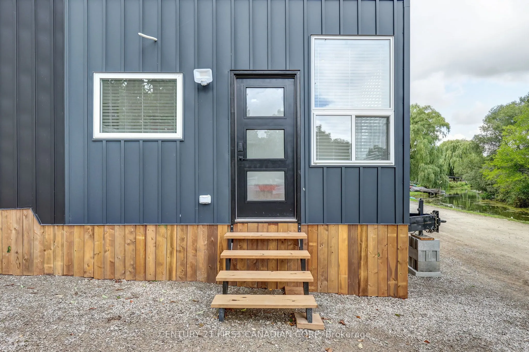 99 Fourth Concession Road, #142