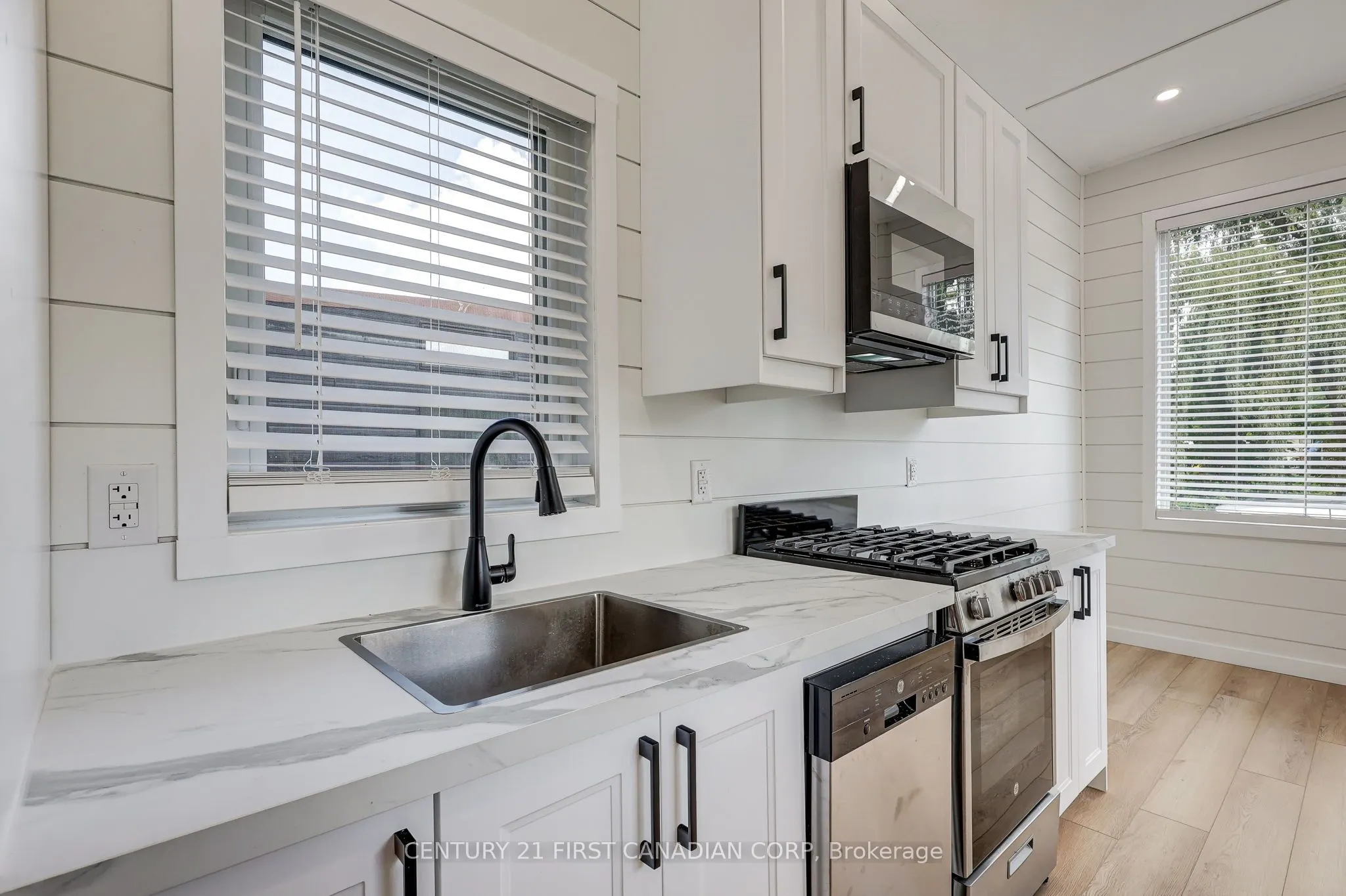 99 Fourth Concession Road, #142