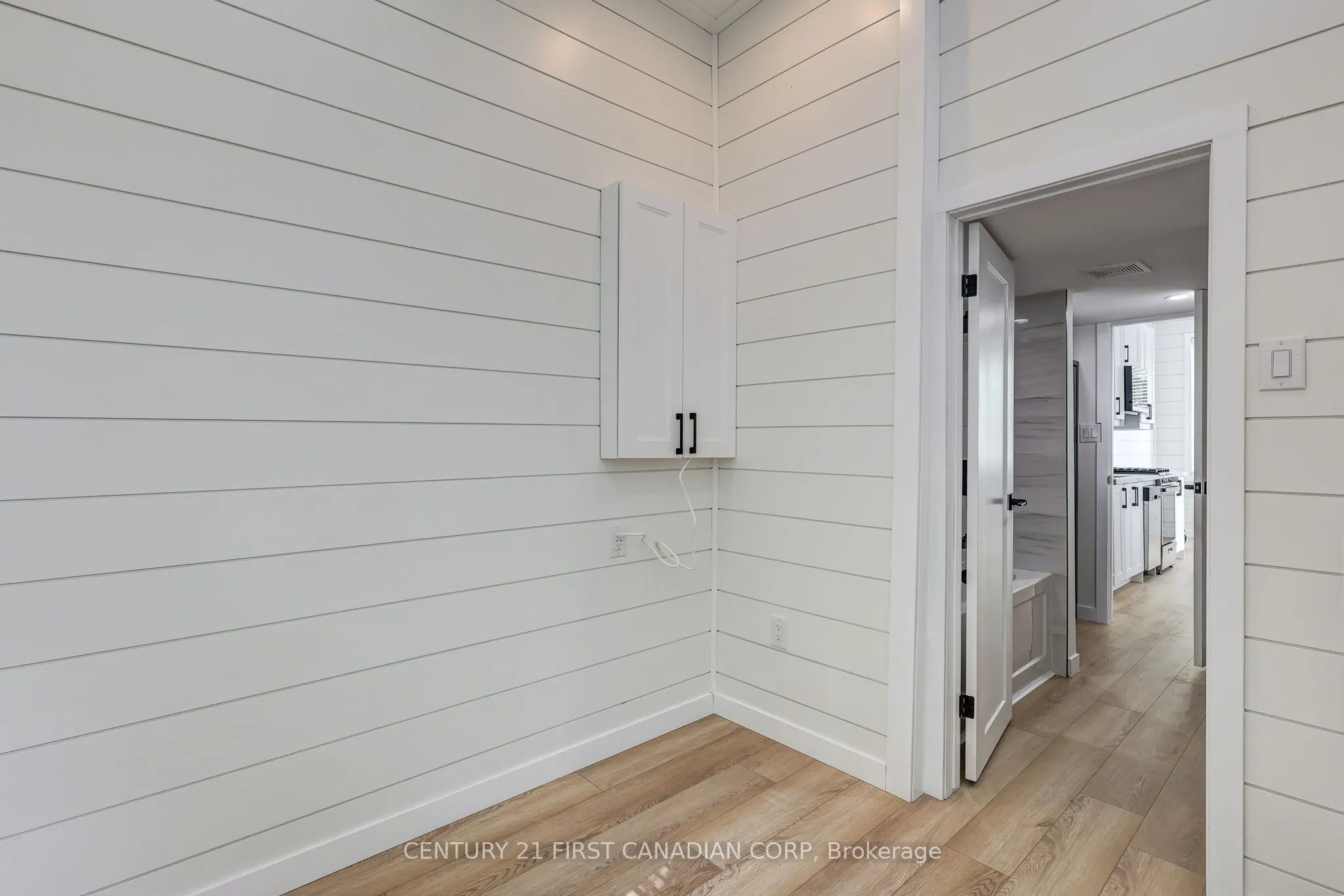 99 Fourth Concession Road, #142