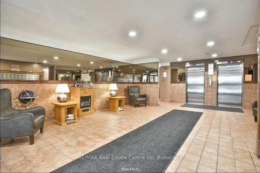 15 Albright Road N, #17