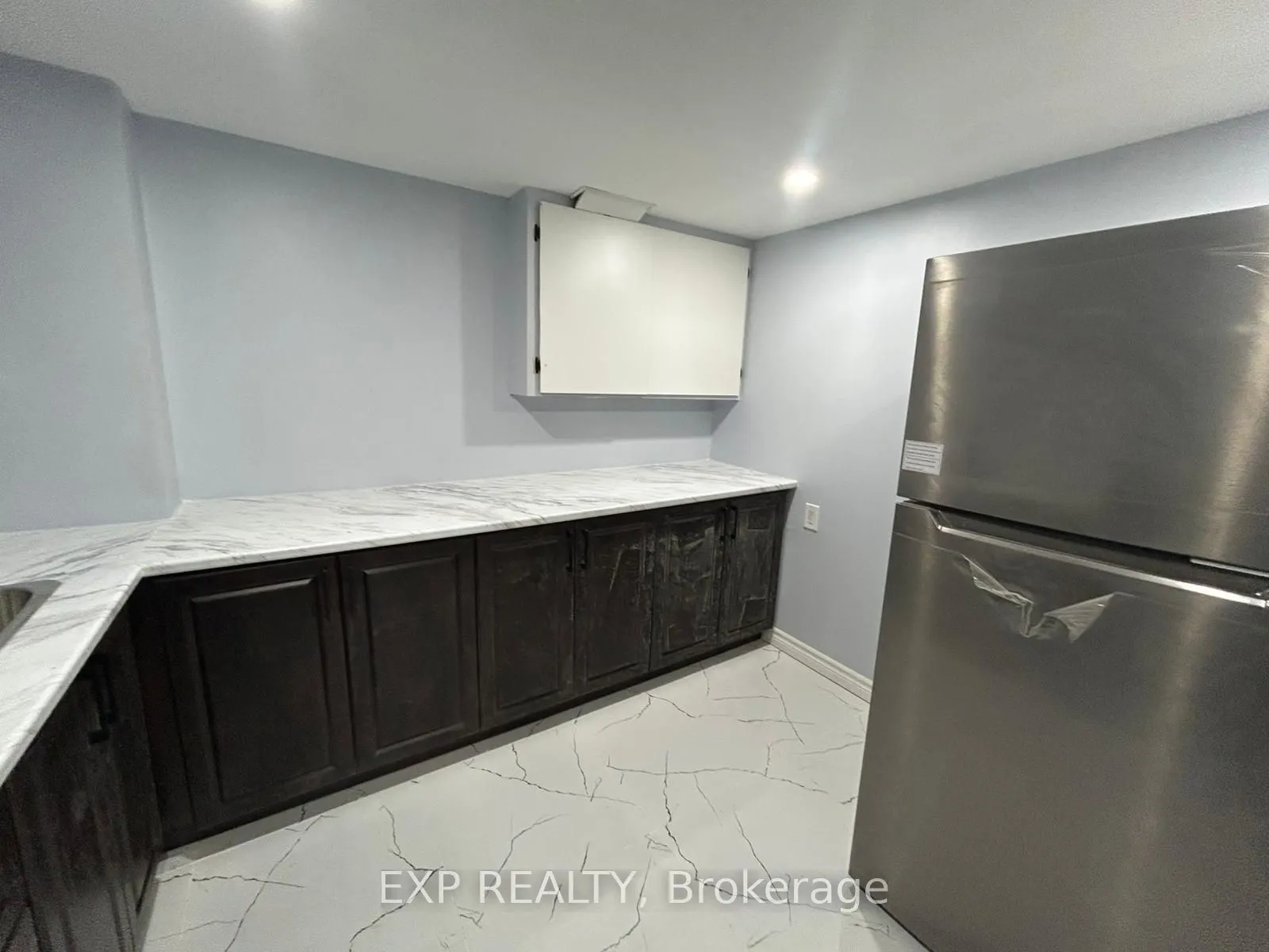 6 Genevive Crescent