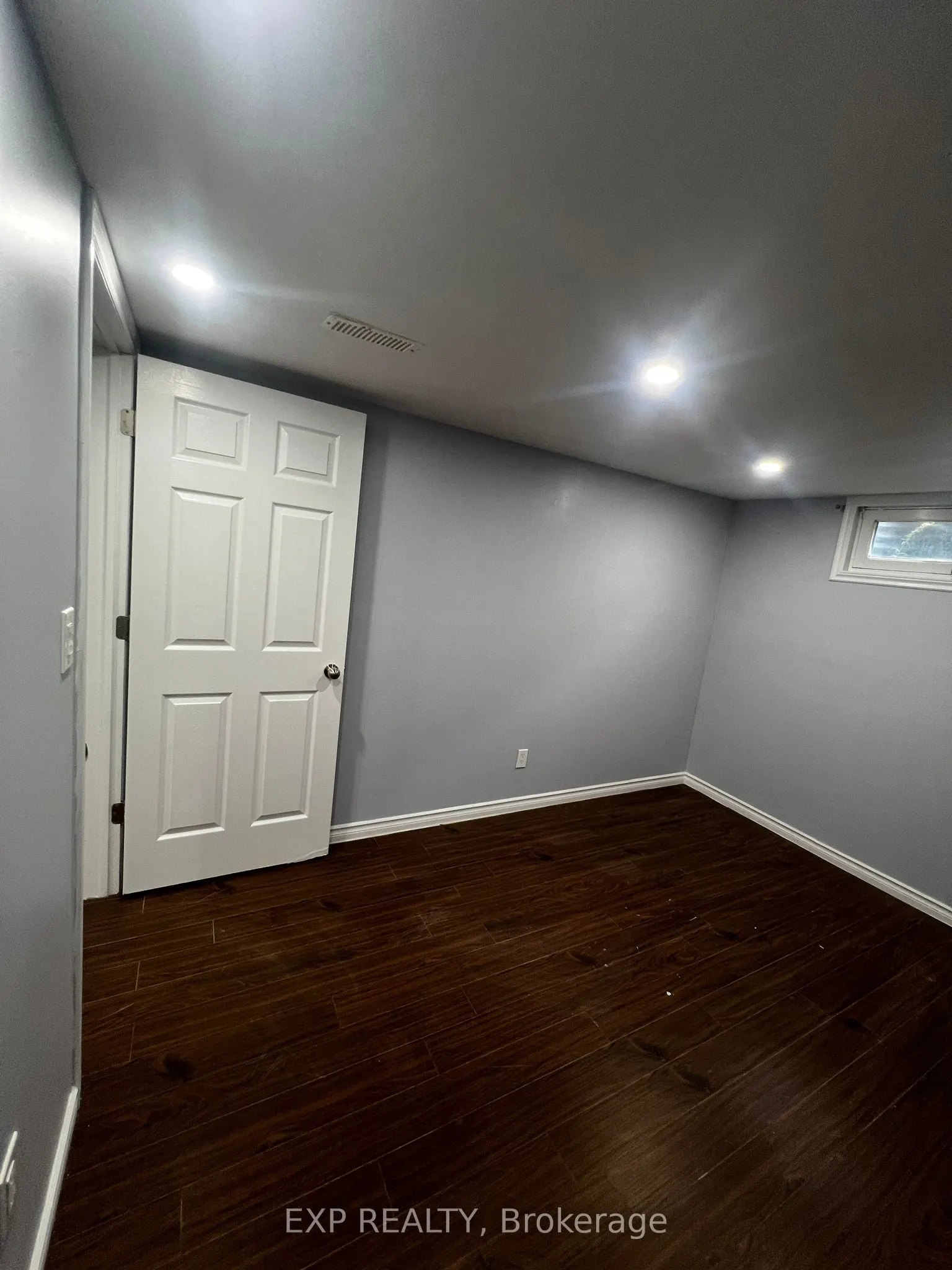 6 Genevive Crescent