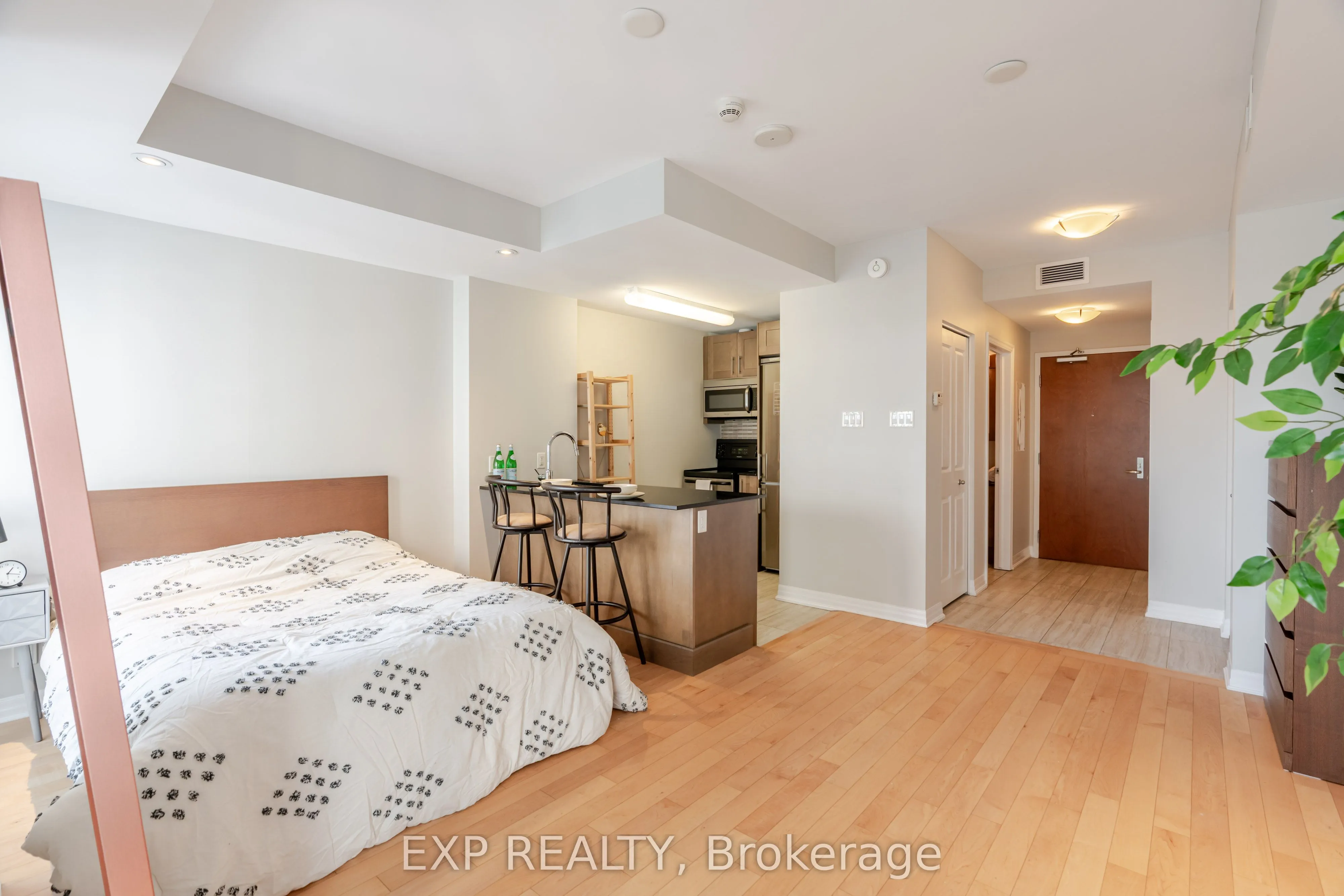242 RIDEAU Street, #2308