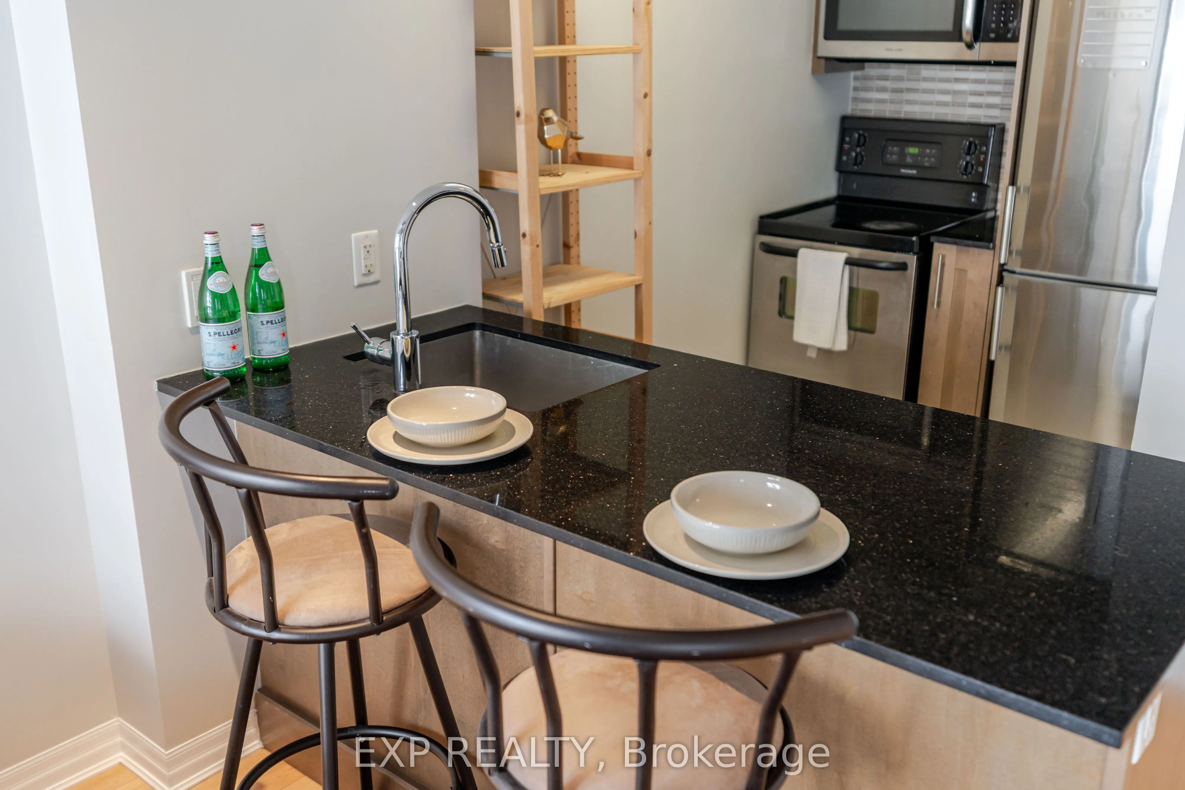 242 RIDEAU Street, #2308