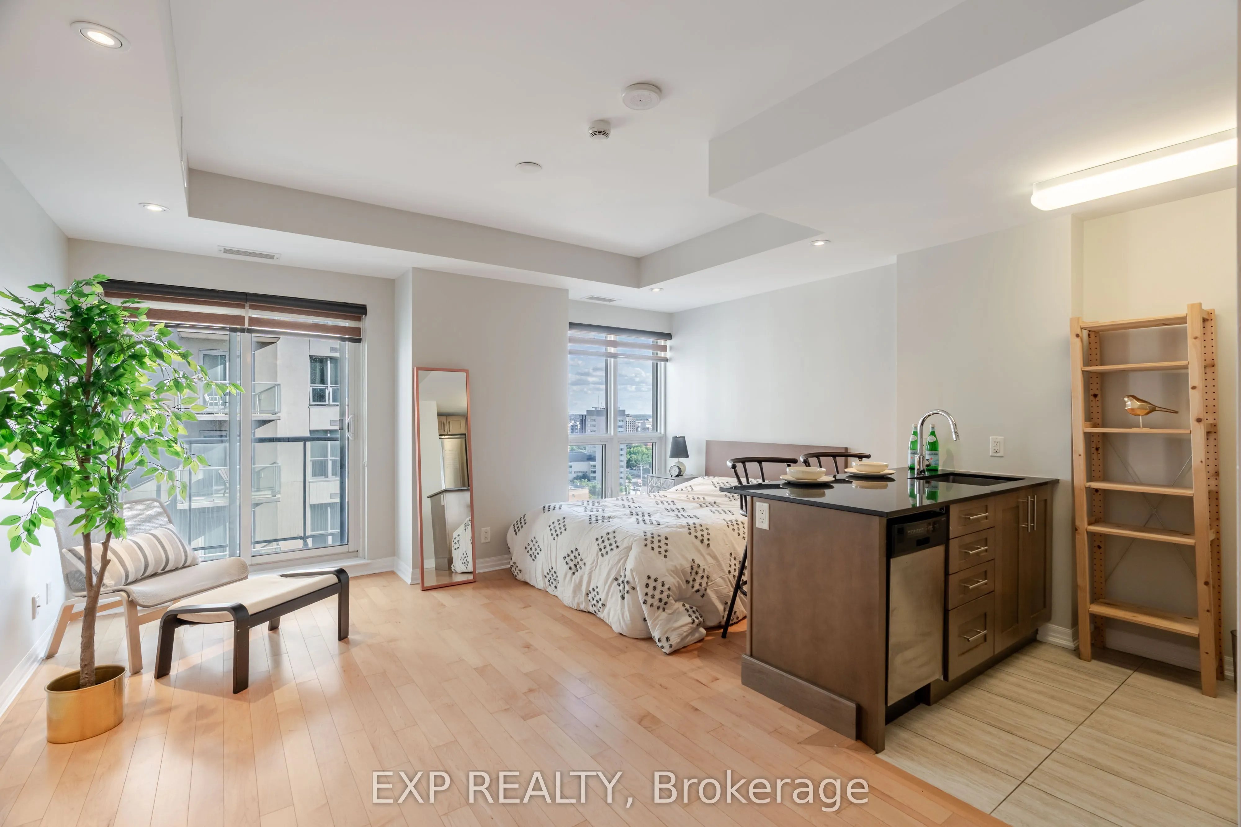 242 RIDEAU Street, #2308