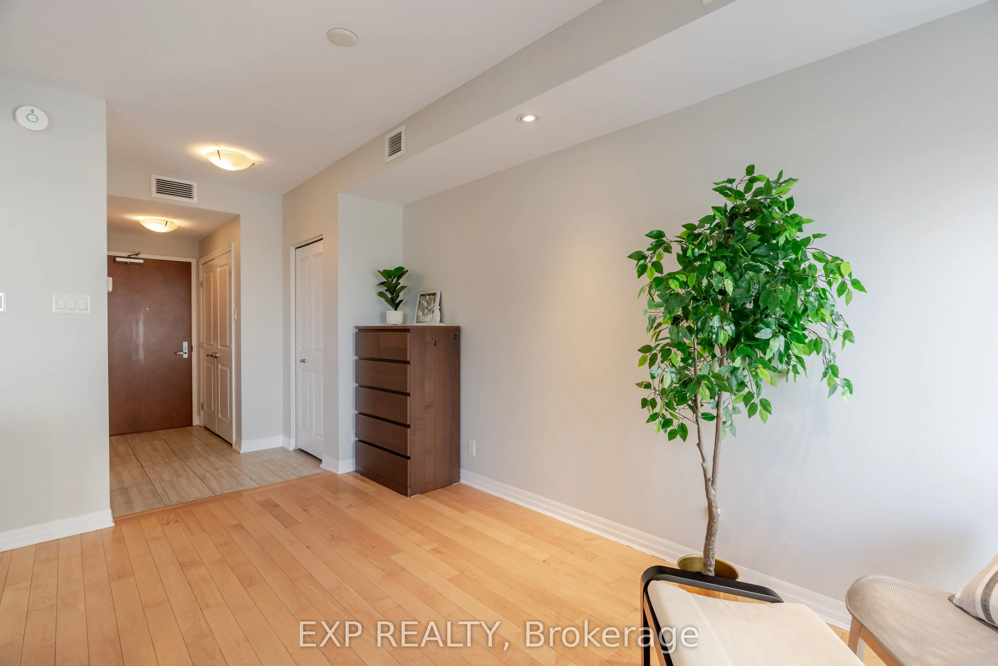 242 RIDEAU Street, #2308
